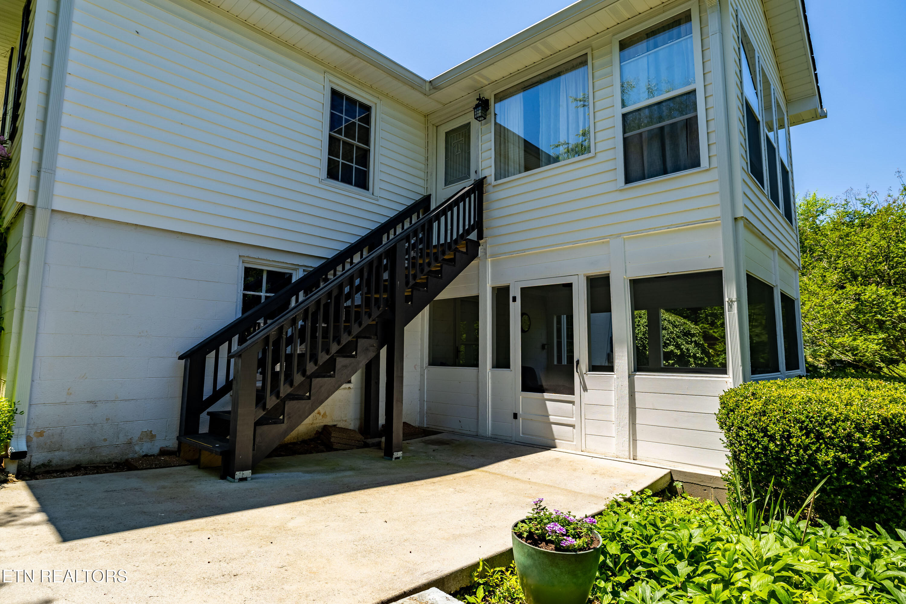 406 Chestnut Street Sweetwater TN 37874