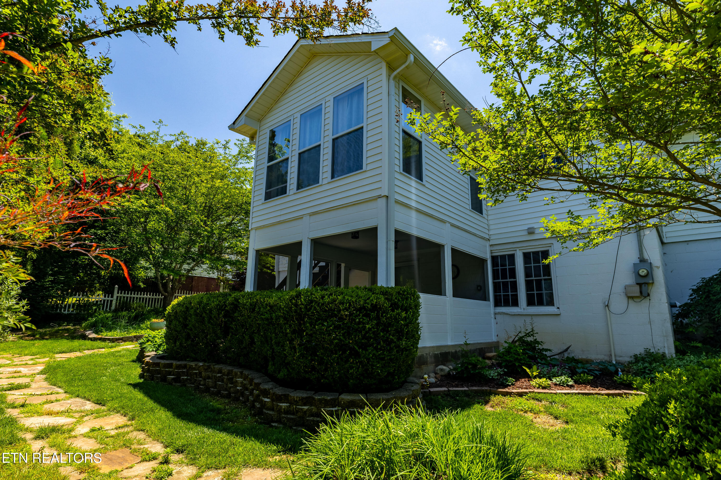 406 Chestnut Street Sweetwater TN 37874