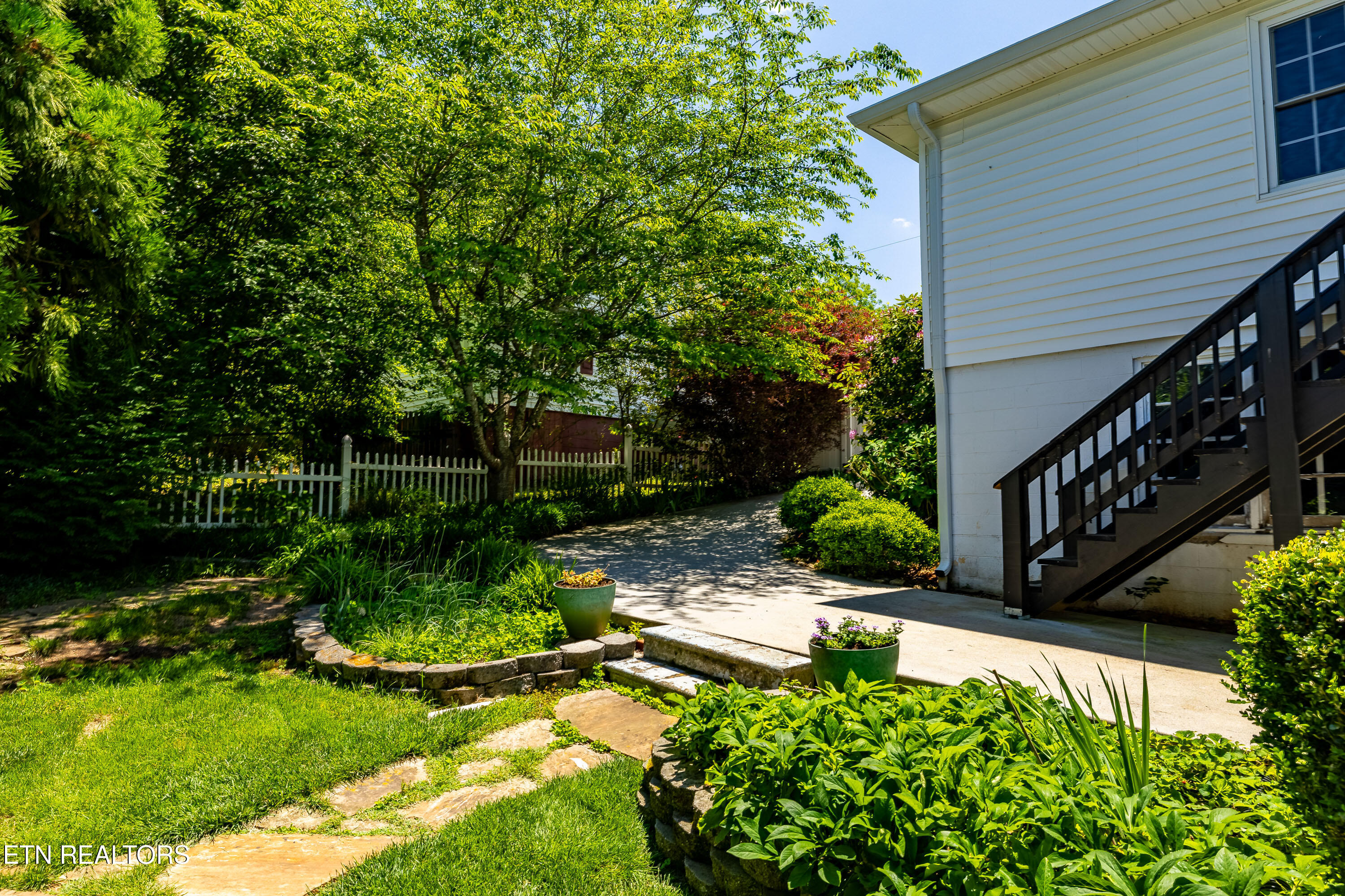 406 Chestnut Street Sweetwater TN 37874