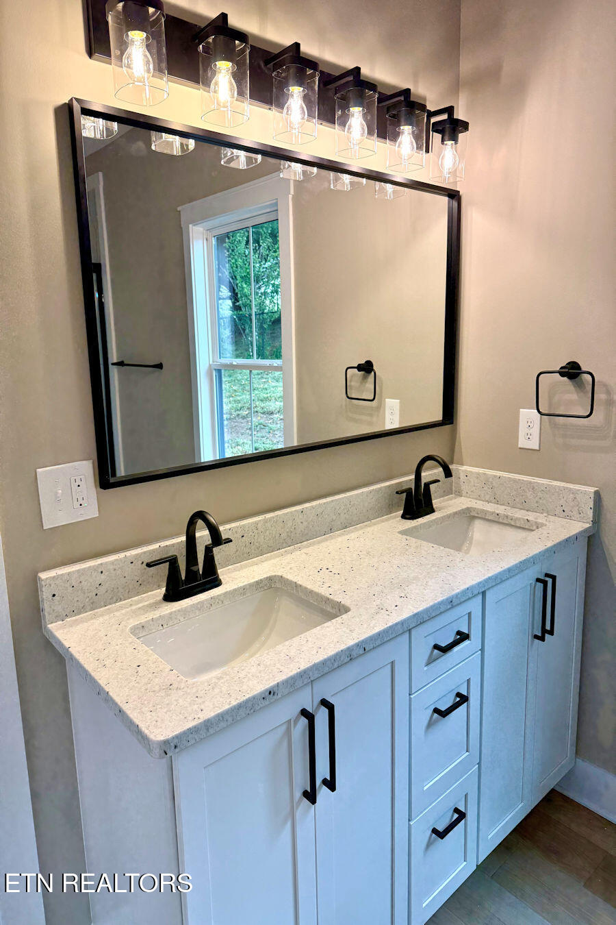 1259 Stewart Street Sevierville TN 37876