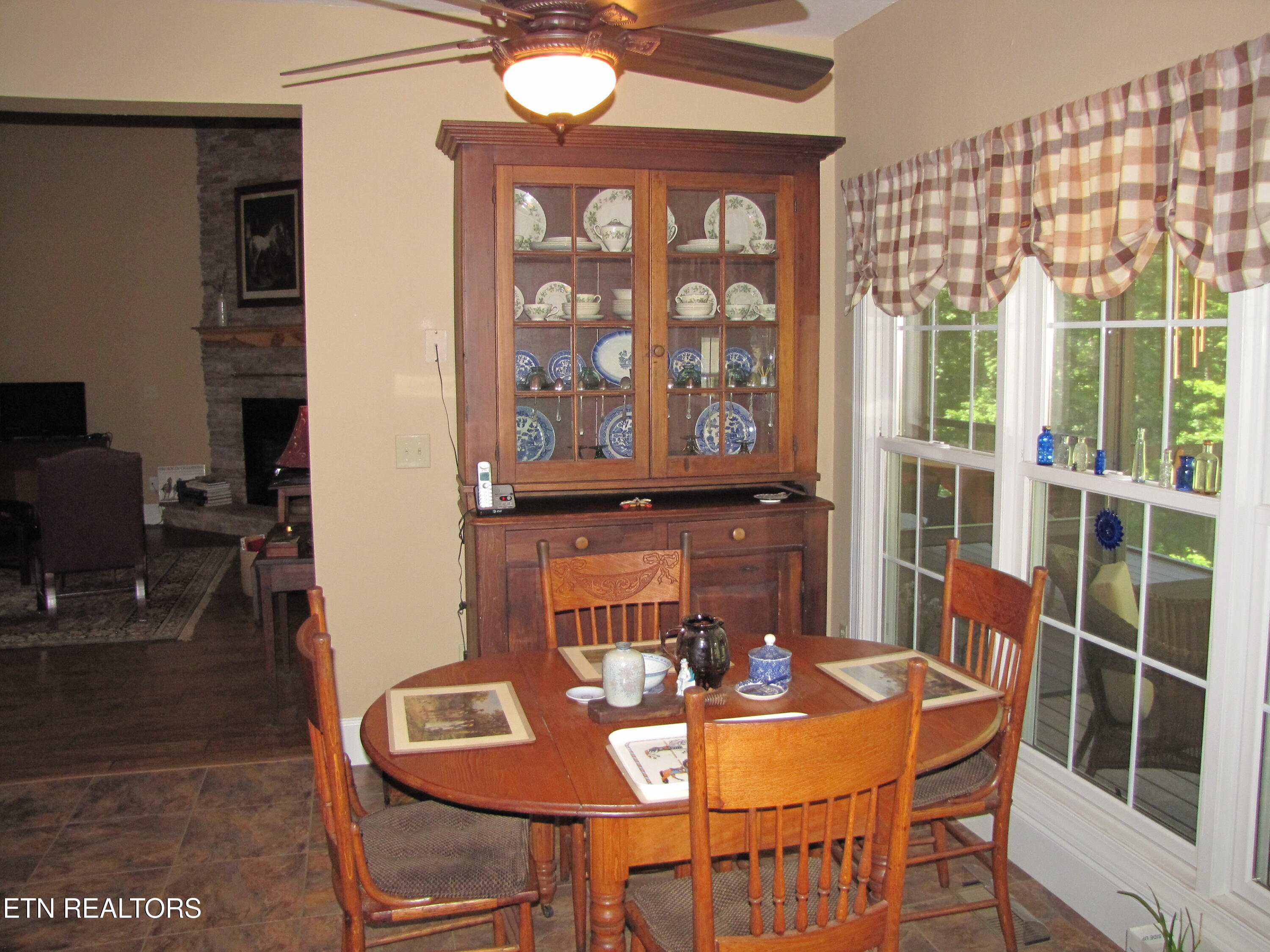 734 Ridgetop Drive Jamestown TN 38556