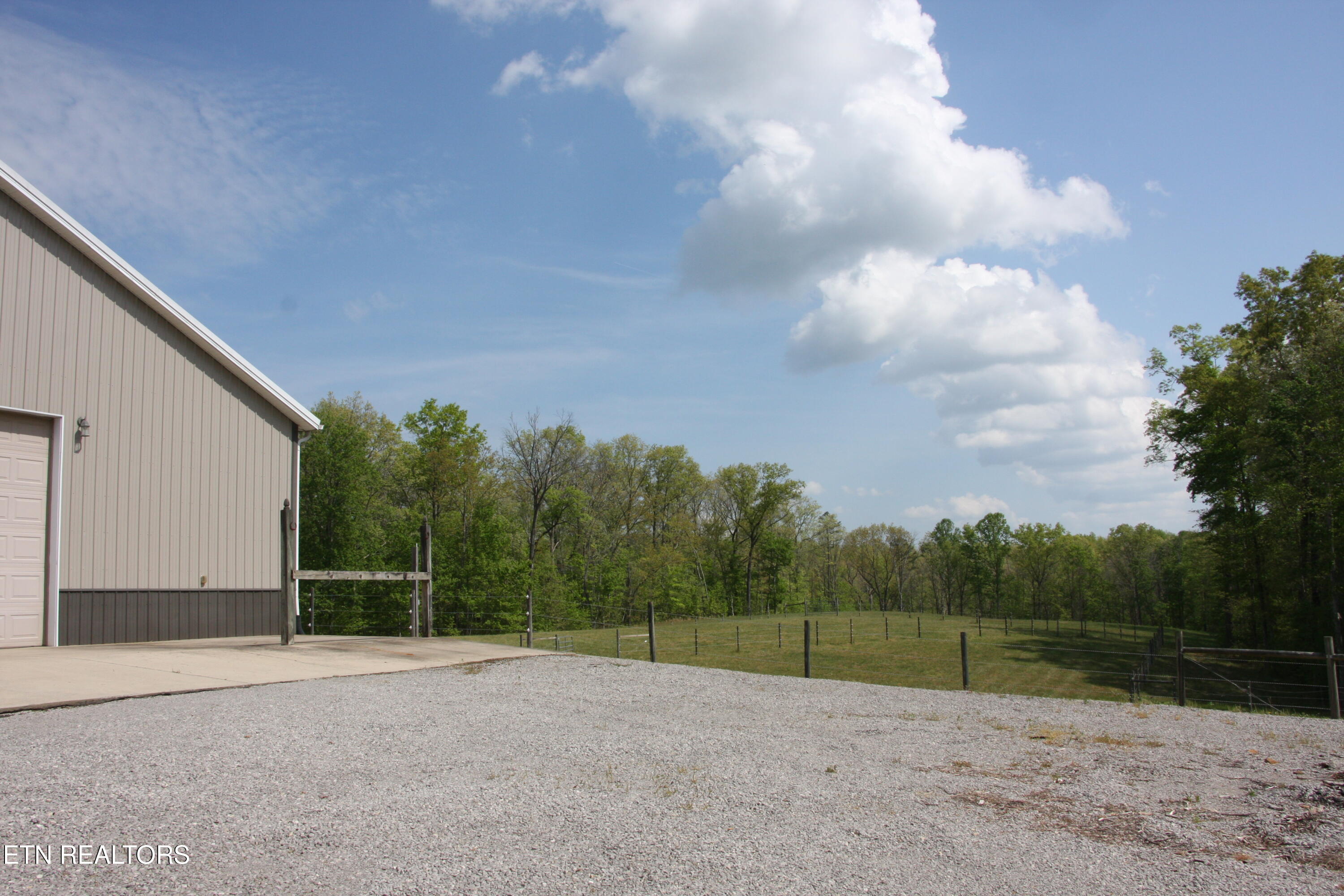 734 Ridgetop Drive Jamestown TN 38556