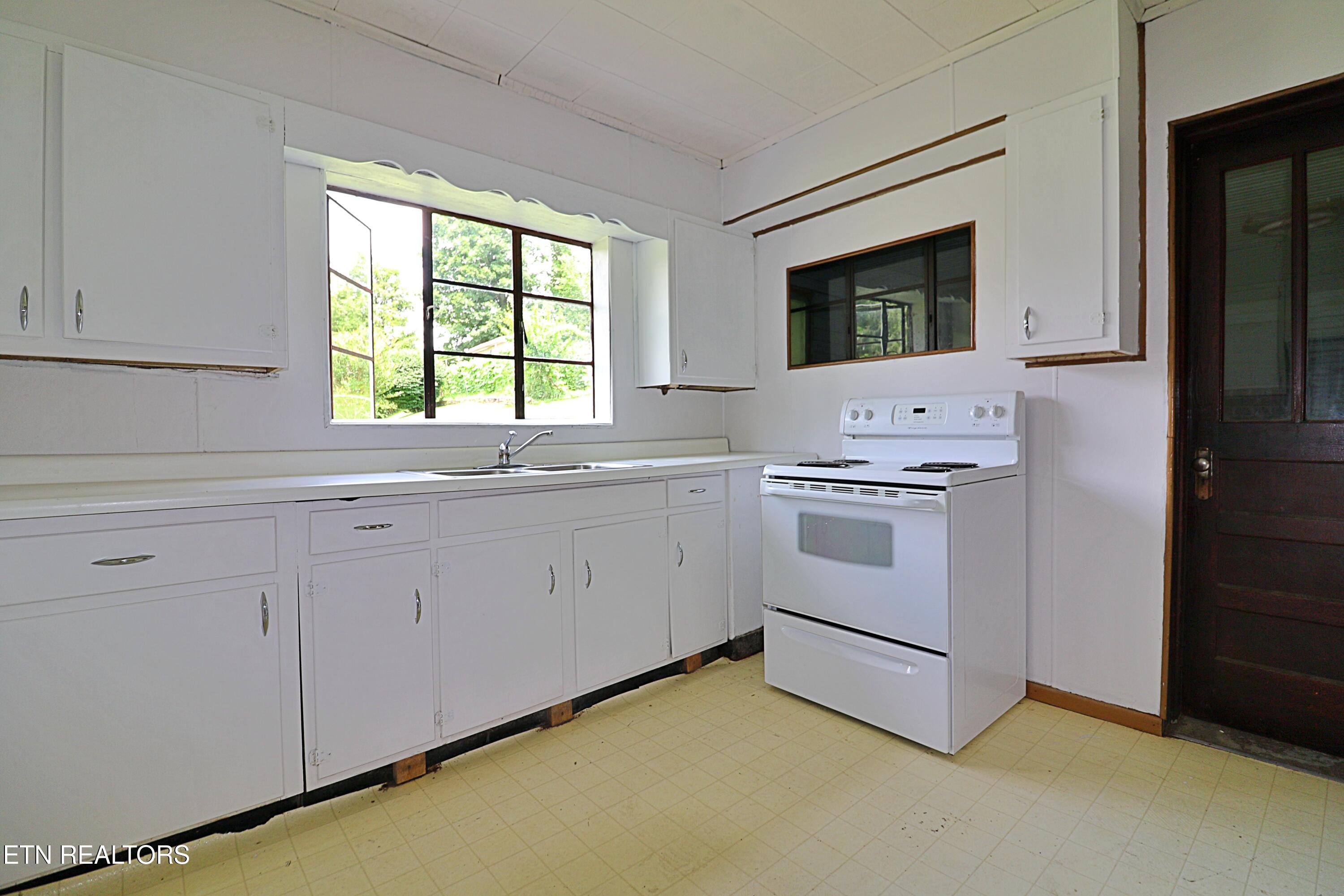 231 Galloway Drive Helenwood TN 37755