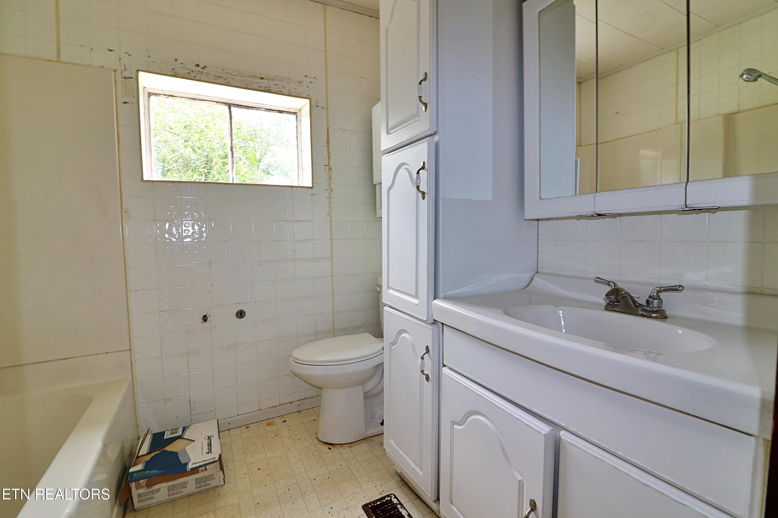 231 Galloway Drive Helenwood TN 37755