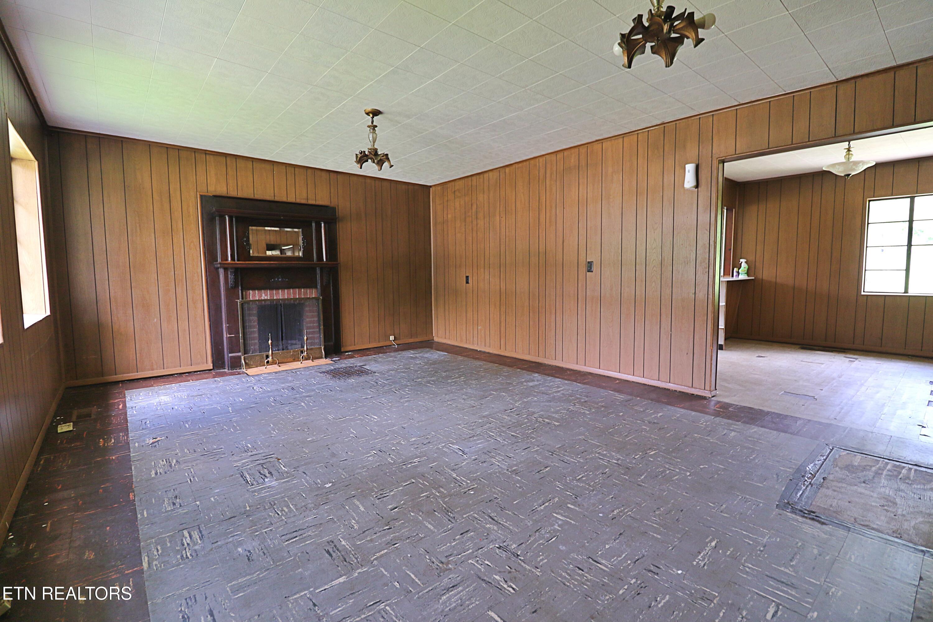 231 Galloway Drive Helenwood TN 37755