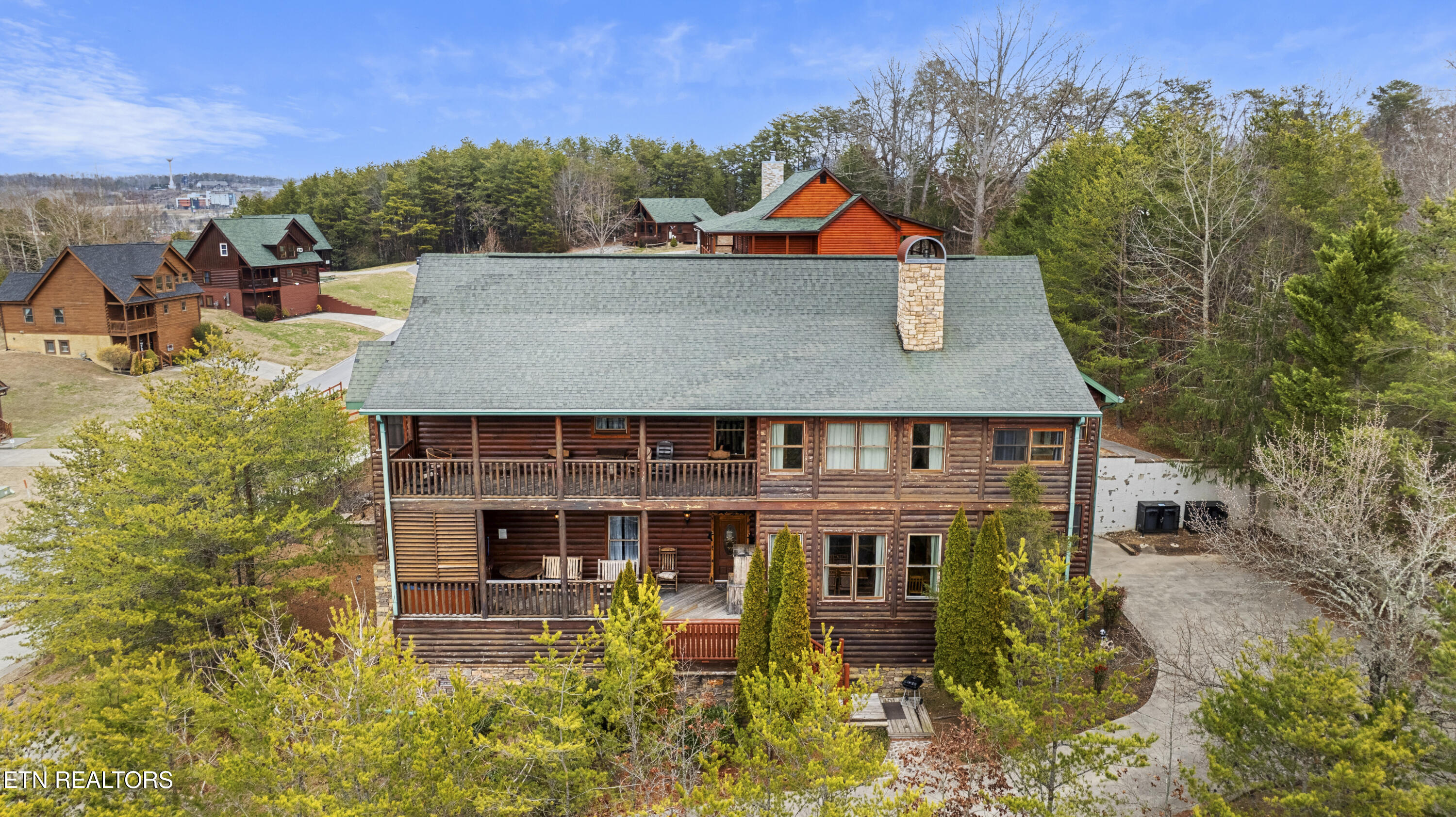 2818 Seth Road Pigeon Forge TN 37863
