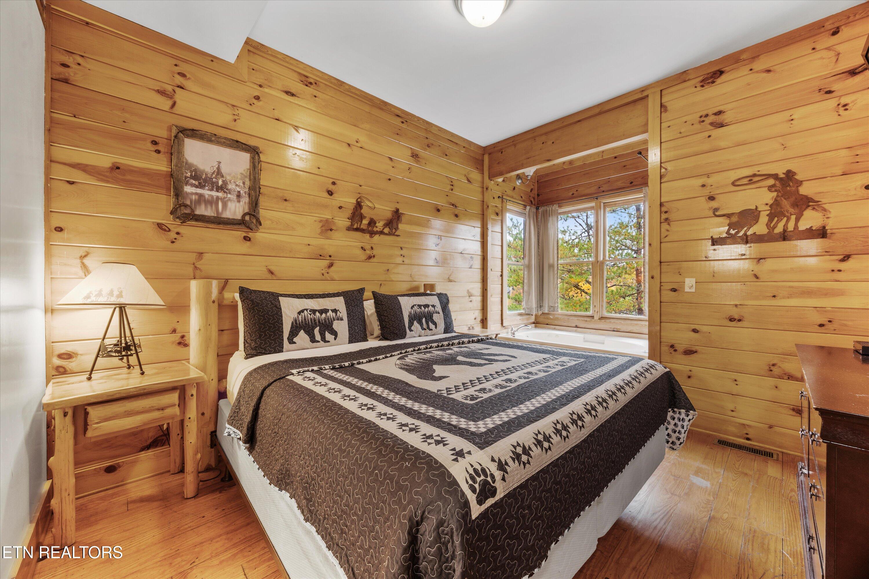 2818 Seth Road Pigeon Forge TN 37863