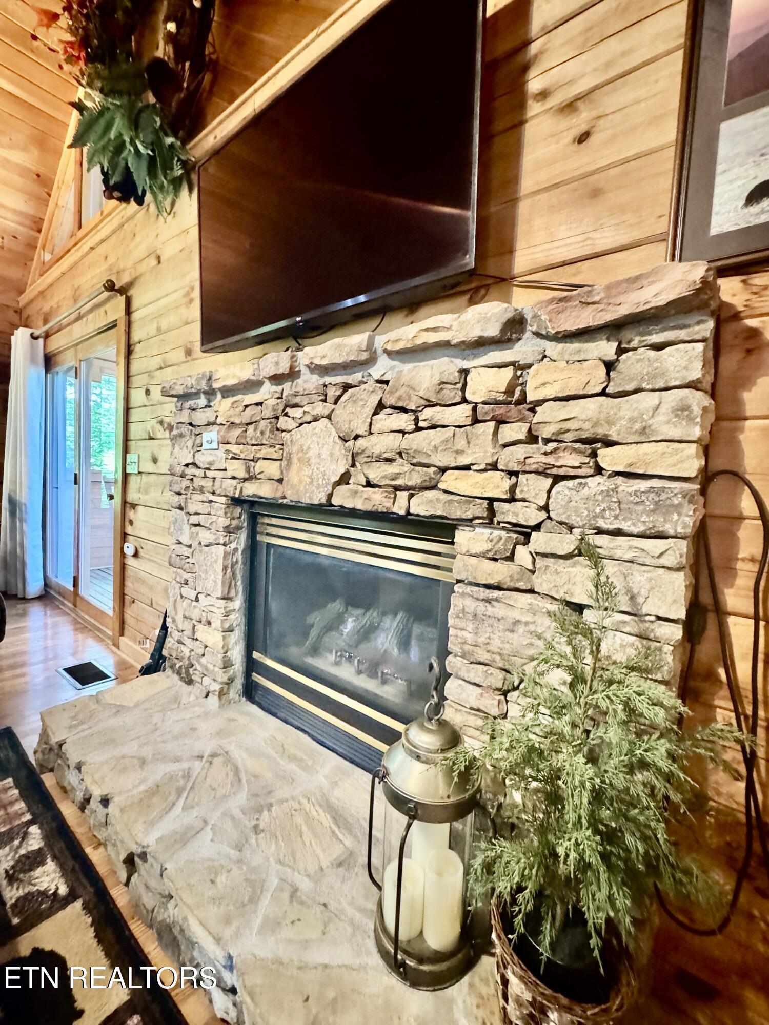 856 Bear Run Way Sevierville TN 37862