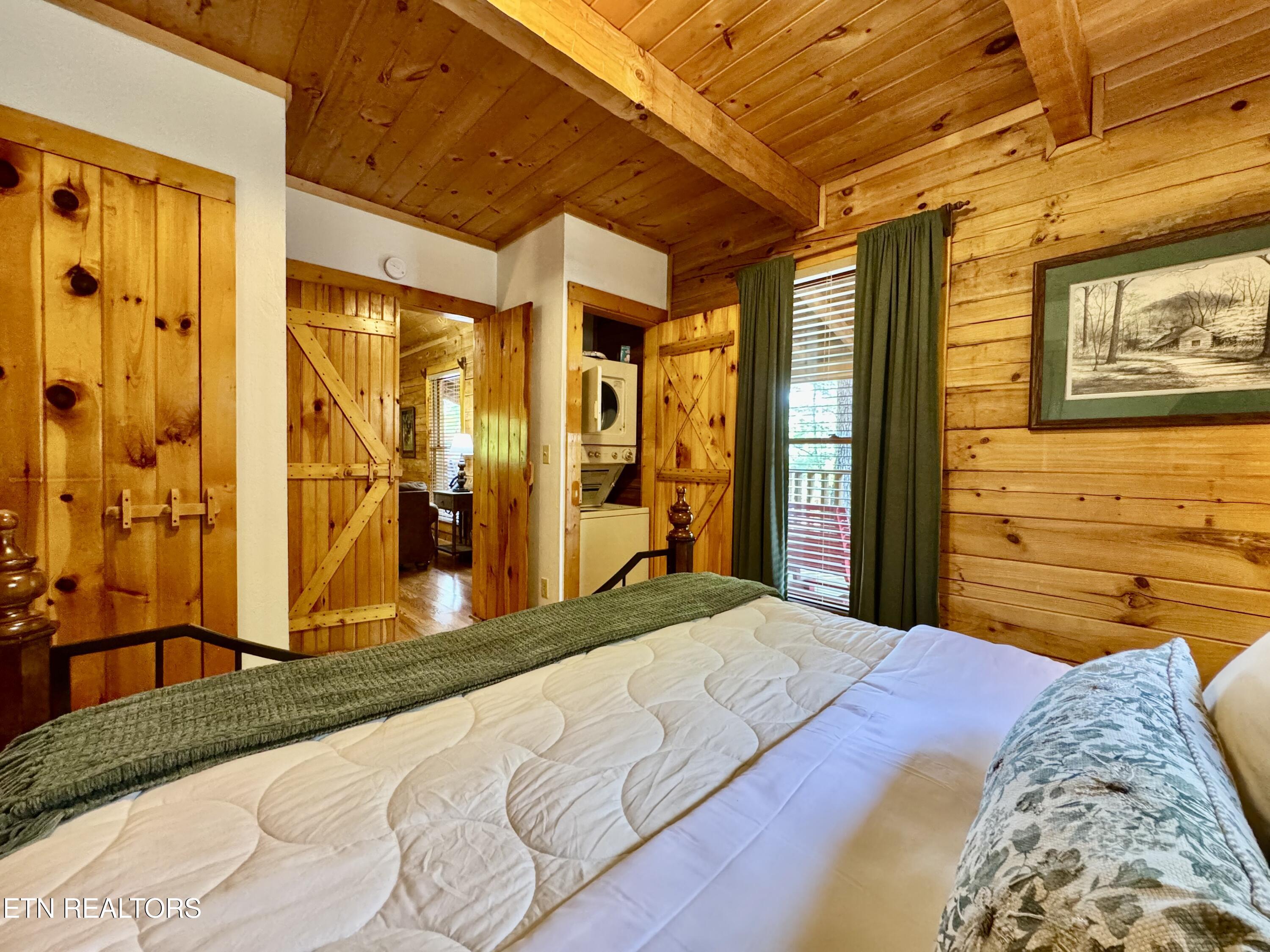 856 Bear Run Way Sevierville TN 37862