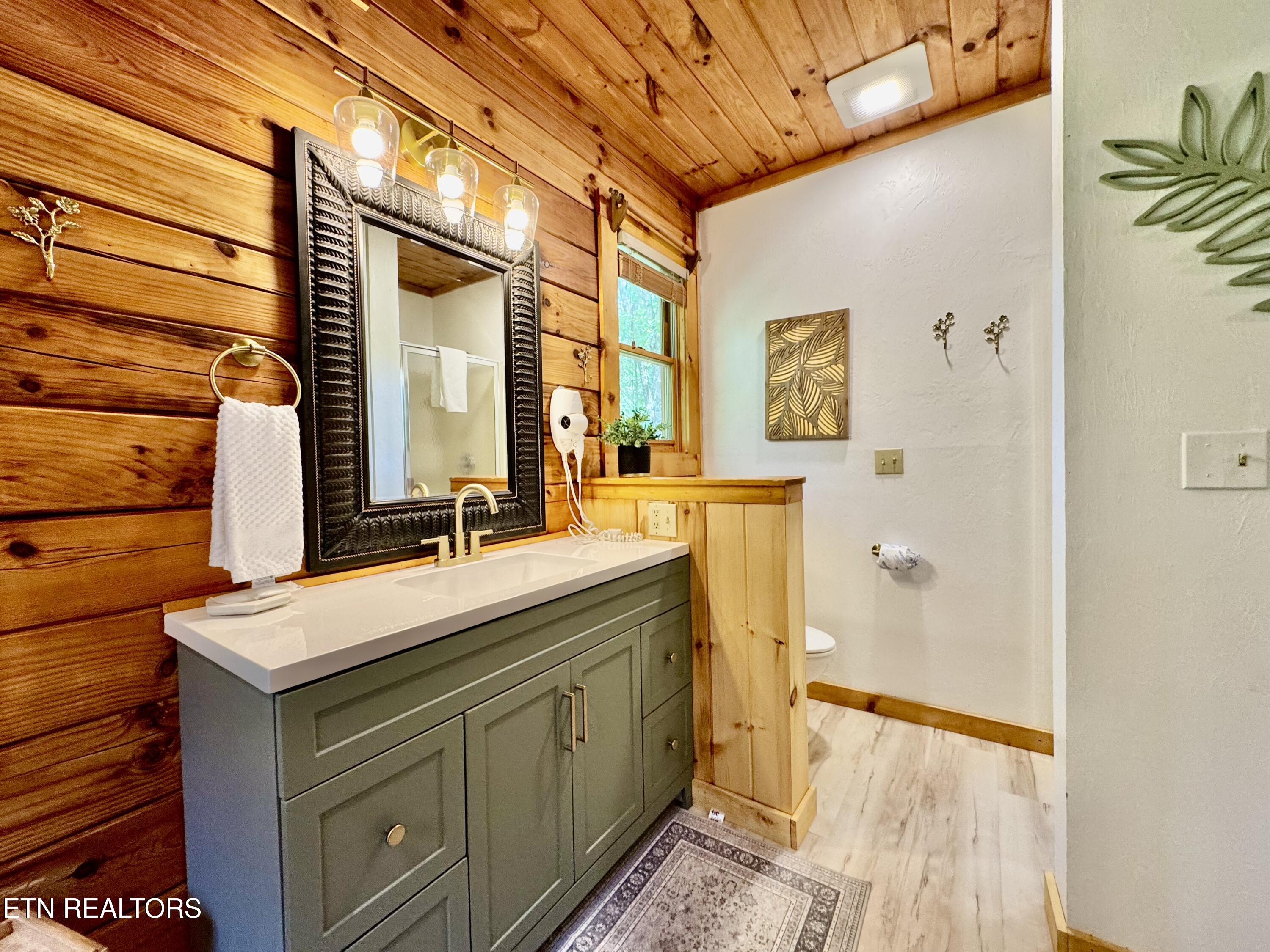 856 Bear Run Way Sevierville TN 37862