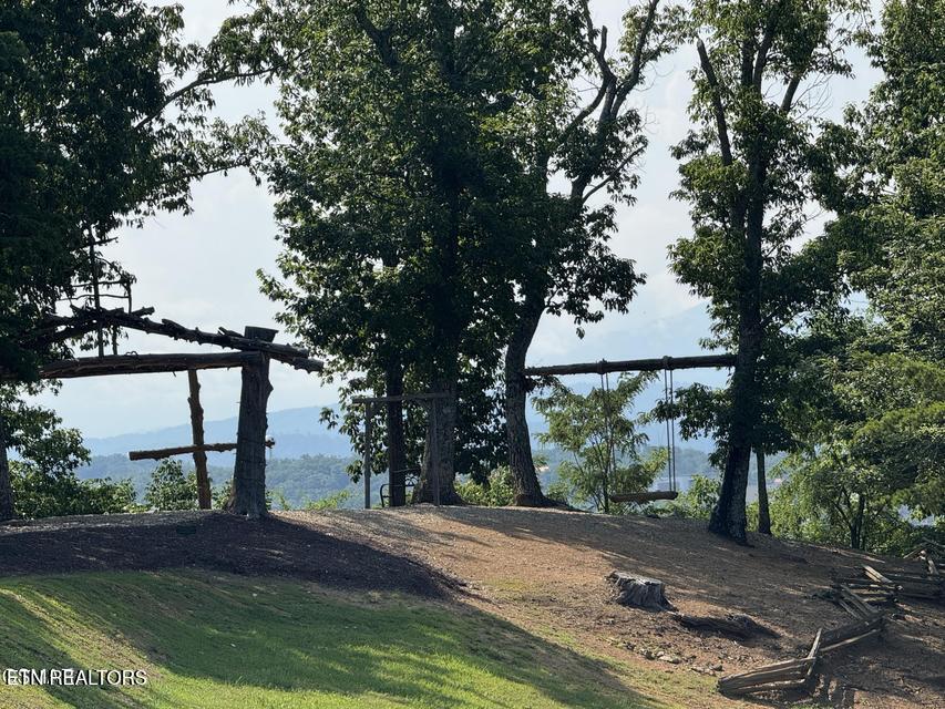 856 Bear Run Way Sevierville TN 37862