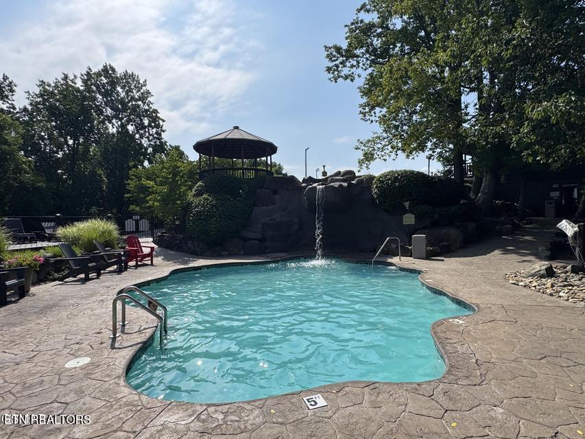 856 Bear Run Way Sevierville TN 37862
