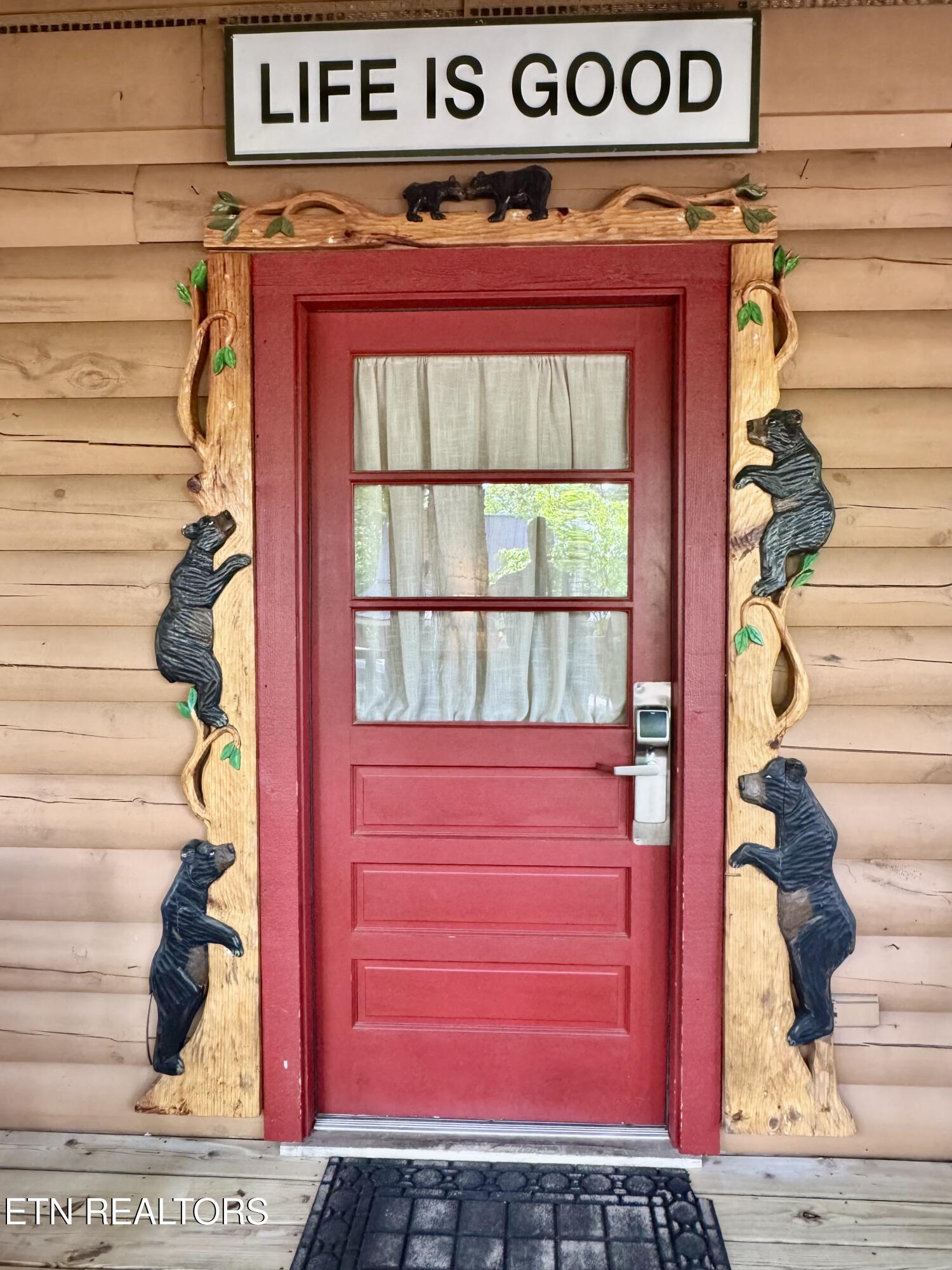 856 Bear Run Way Sevierville TN 37862