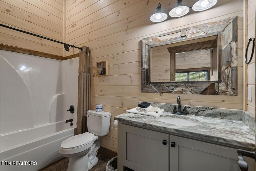 3504 Sand Ridge Way Pigeon Forge TN 37863