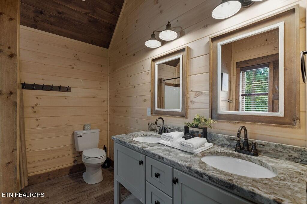 3504 Sand Ridge Way Pigeon Forge TN 37863