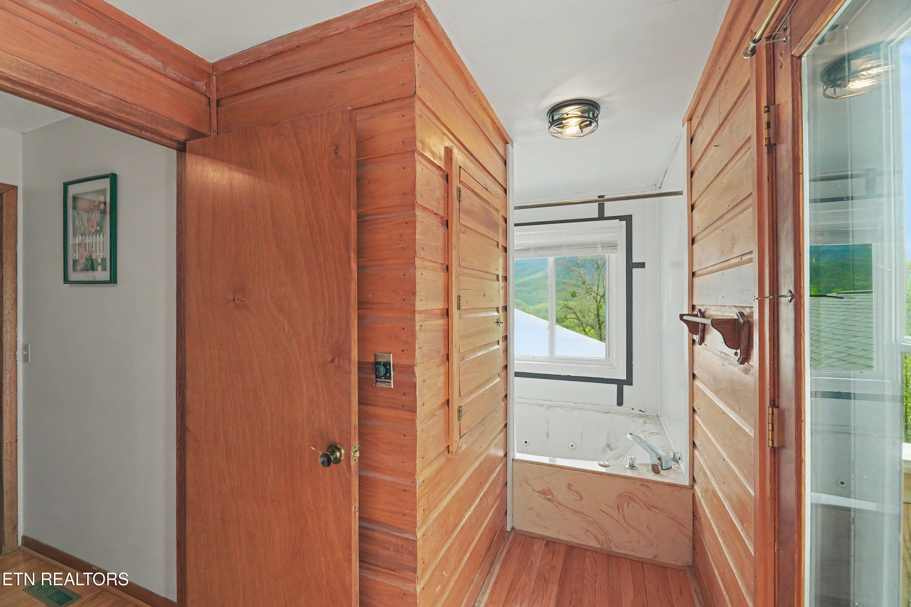 1030 Fox Tail Trail Gatlinburg TN 37738