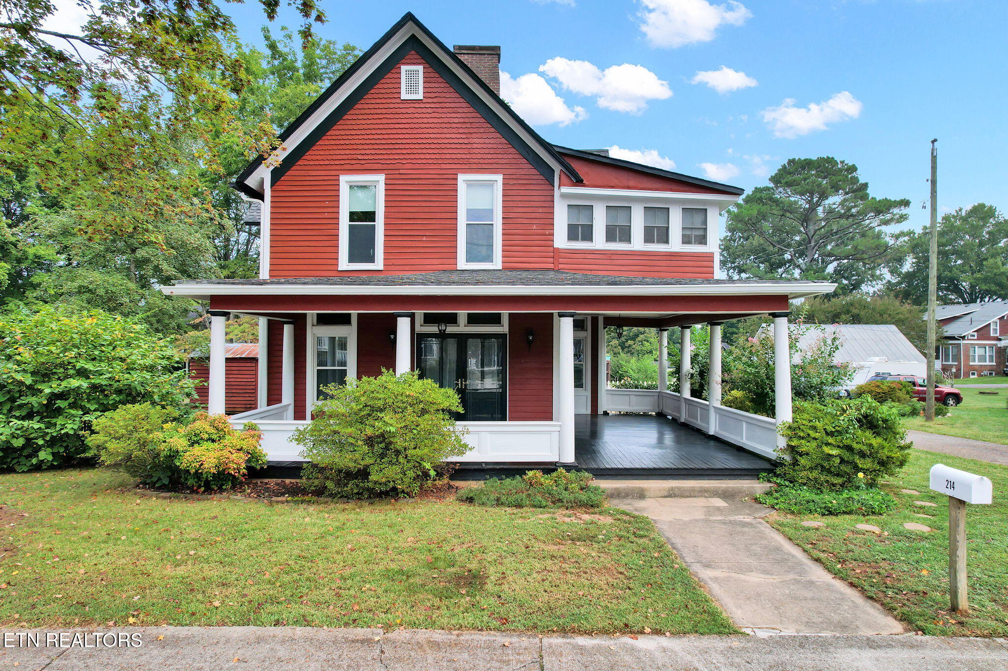 214 Mccaslin Avenue Sweetwater TN 37874
