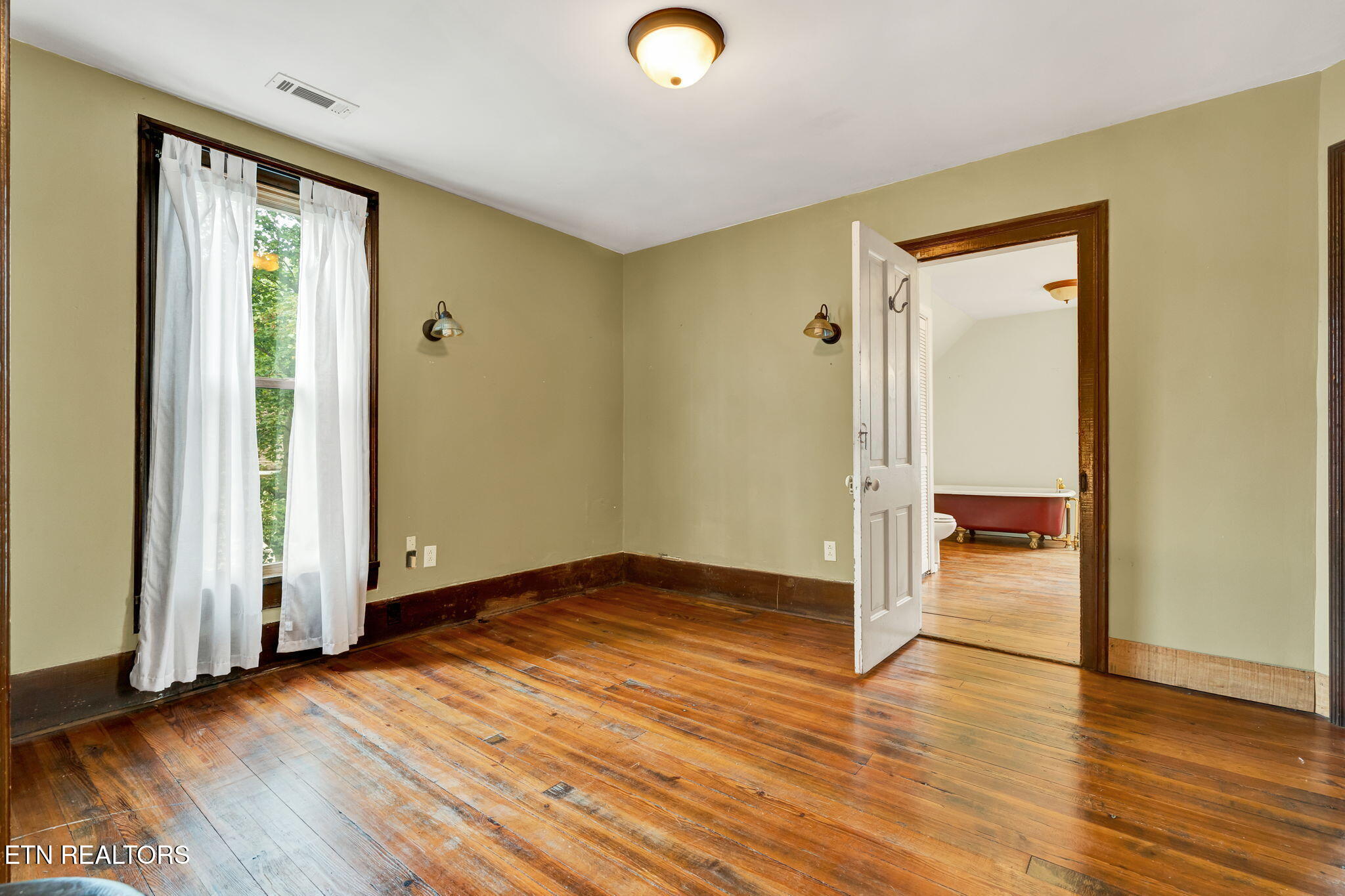 214 Mccaslin Avenue Sweetwater TN 37874