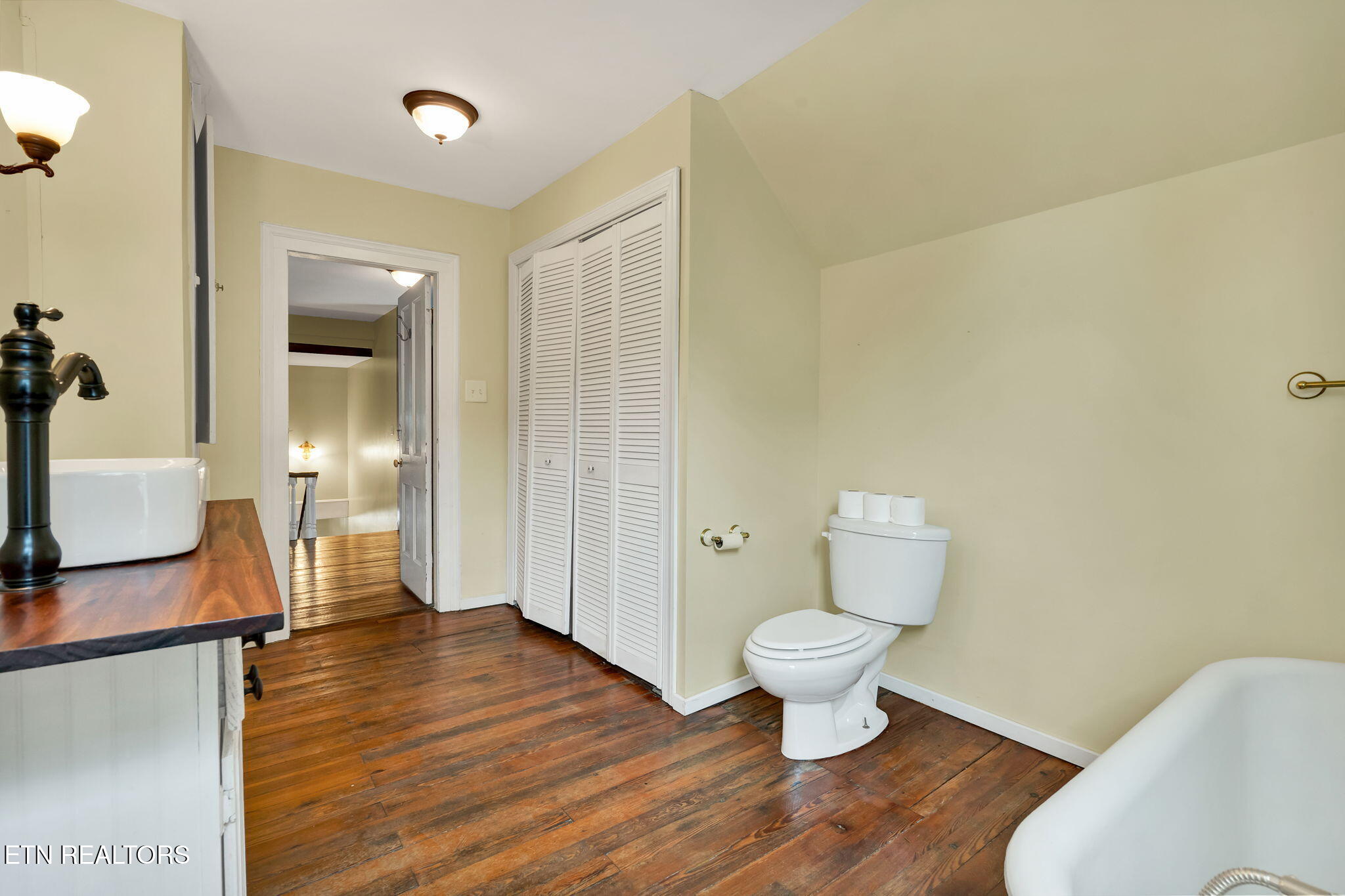 214 Mccaslin Avenue Sweetwater TN 37874