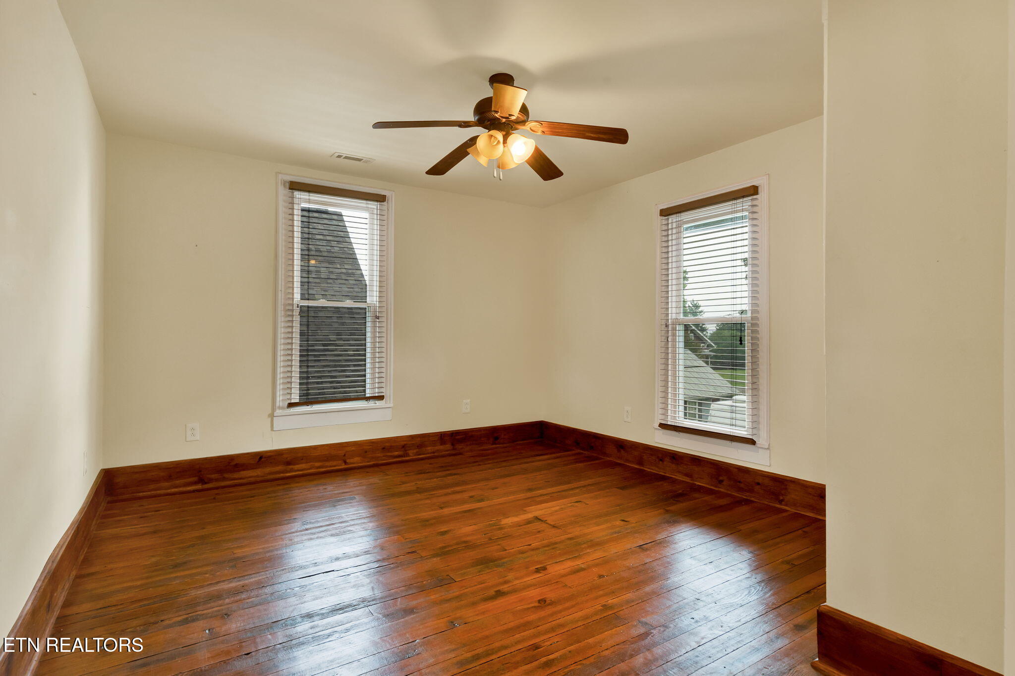 214 Mccaslin Avenue Sweetwater TN 37874