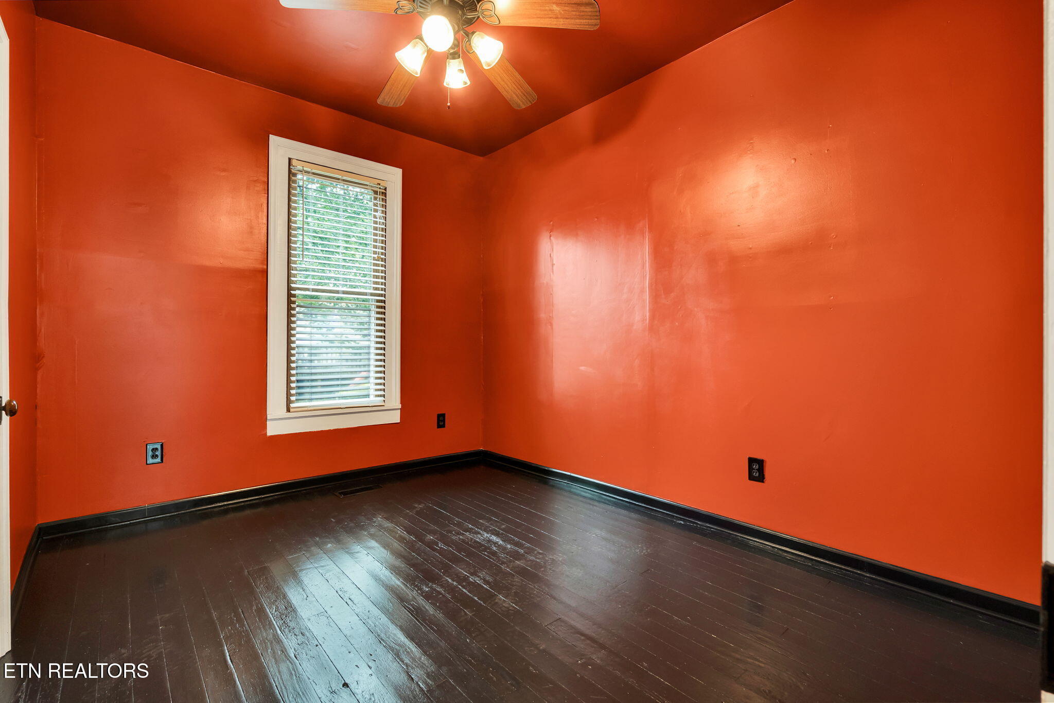 214 Mccaslin Avenue Sweetwater TN 37874