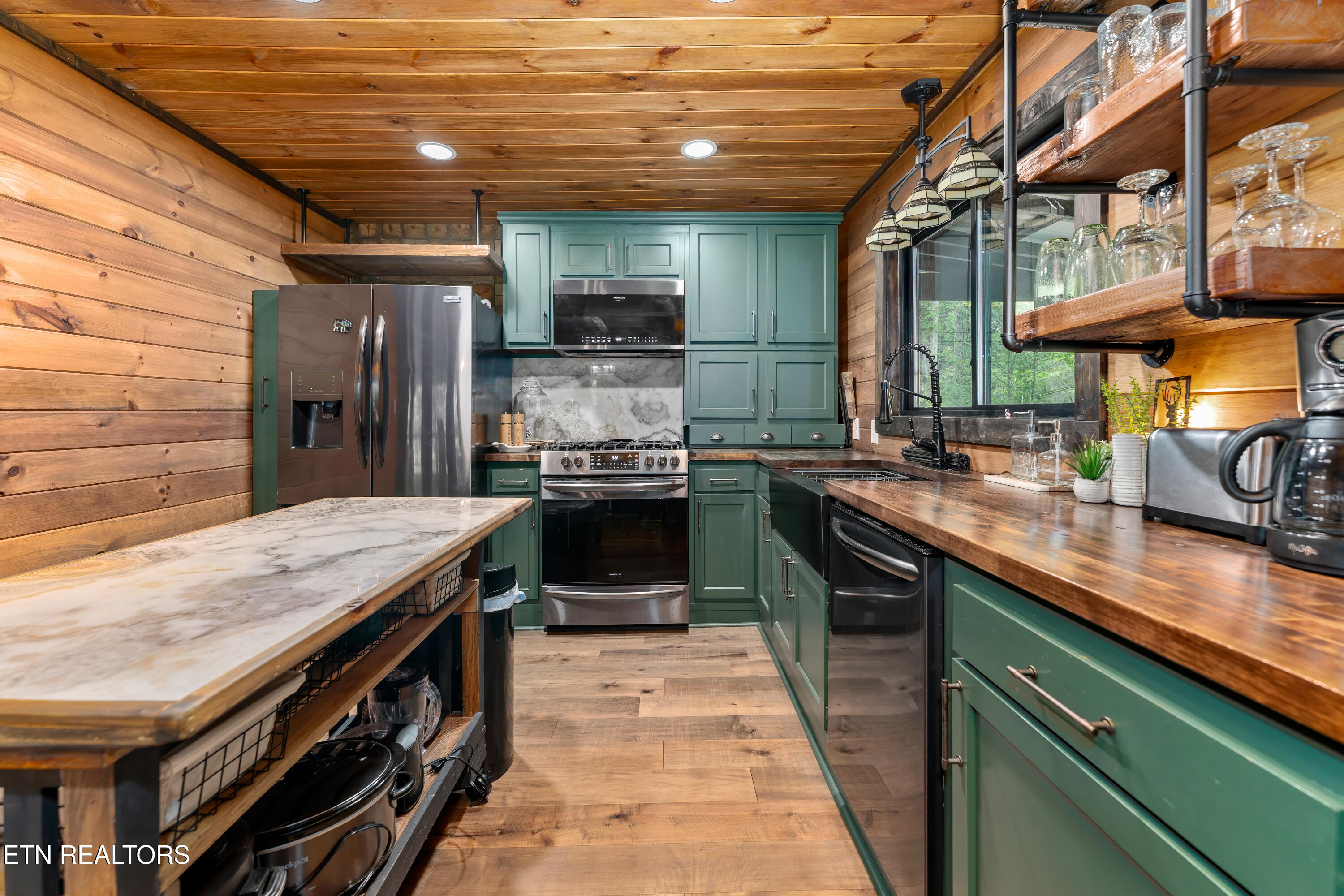2379 Headrick Lead Sevierville TN 37862
