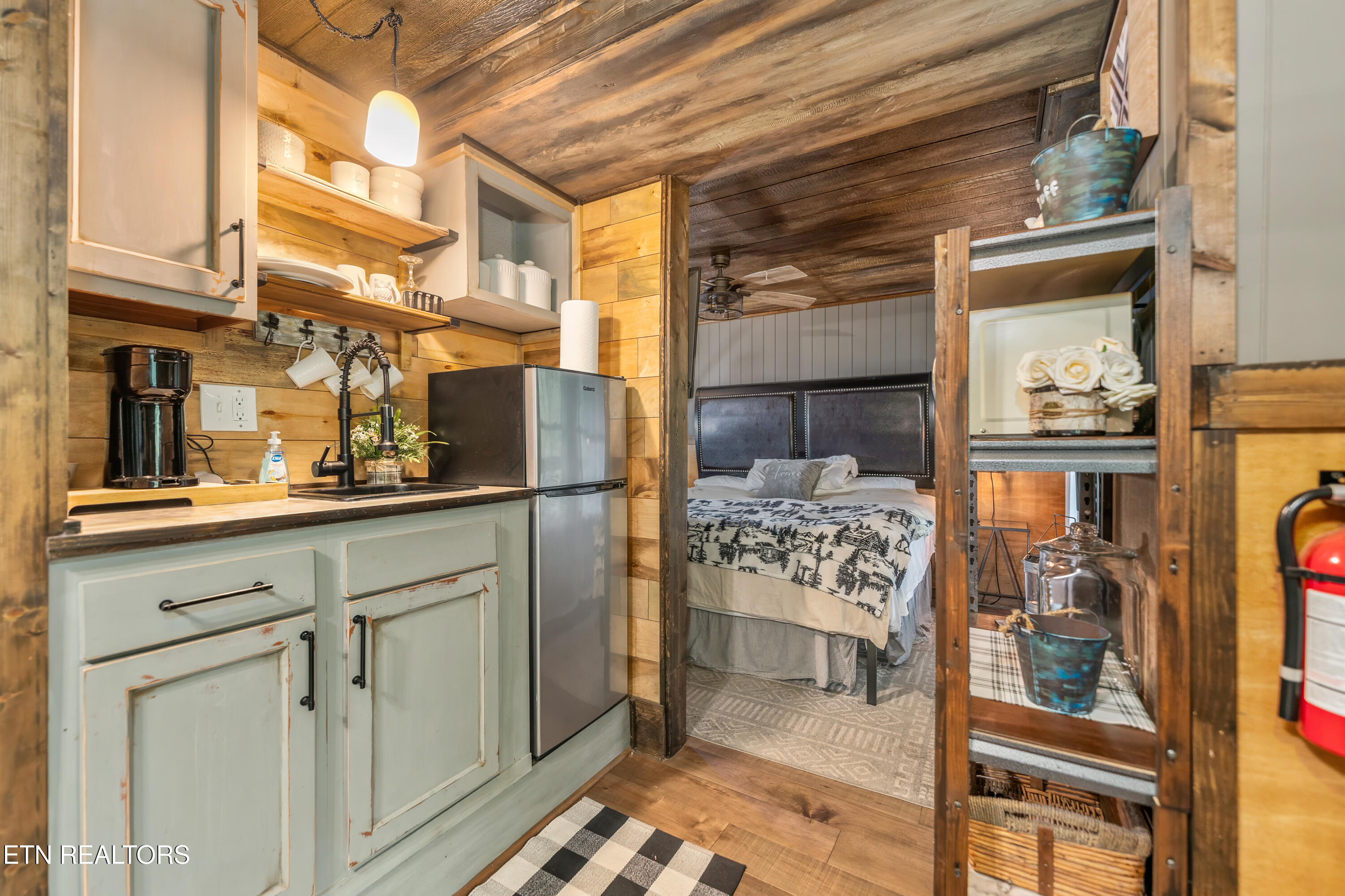 2379 Headrick Lead Sevierville TN 37862