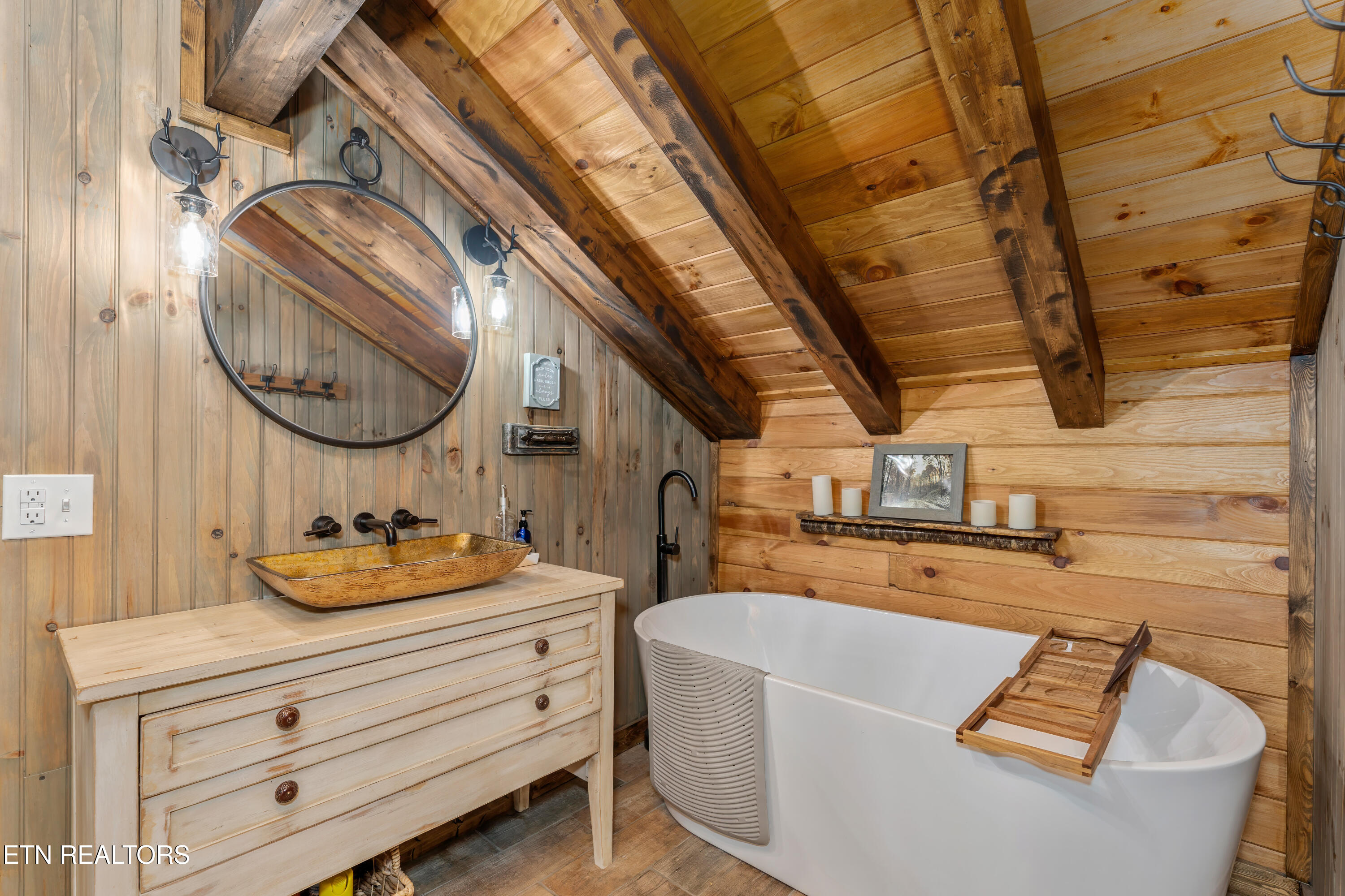 2379 Headrick Lead Sevierville TN 37862