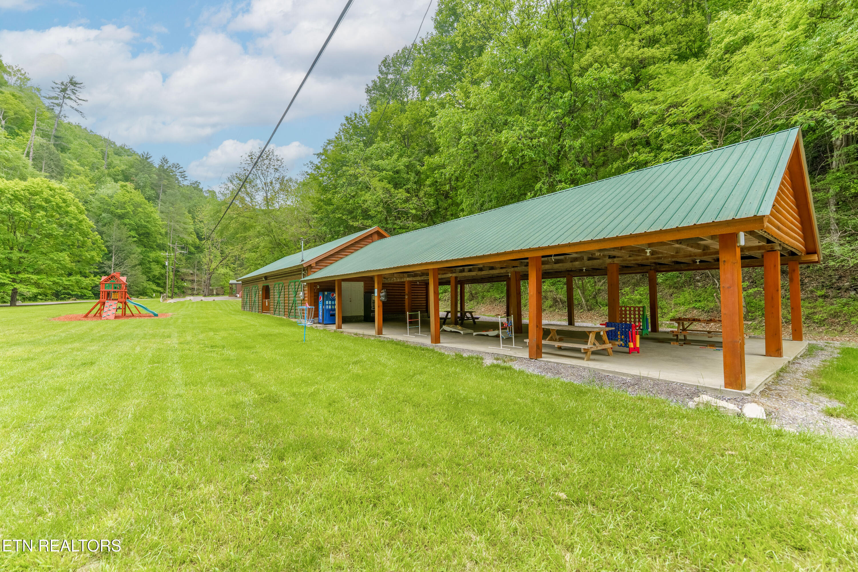 2379 Headrick Lead Sevierville TN 37862