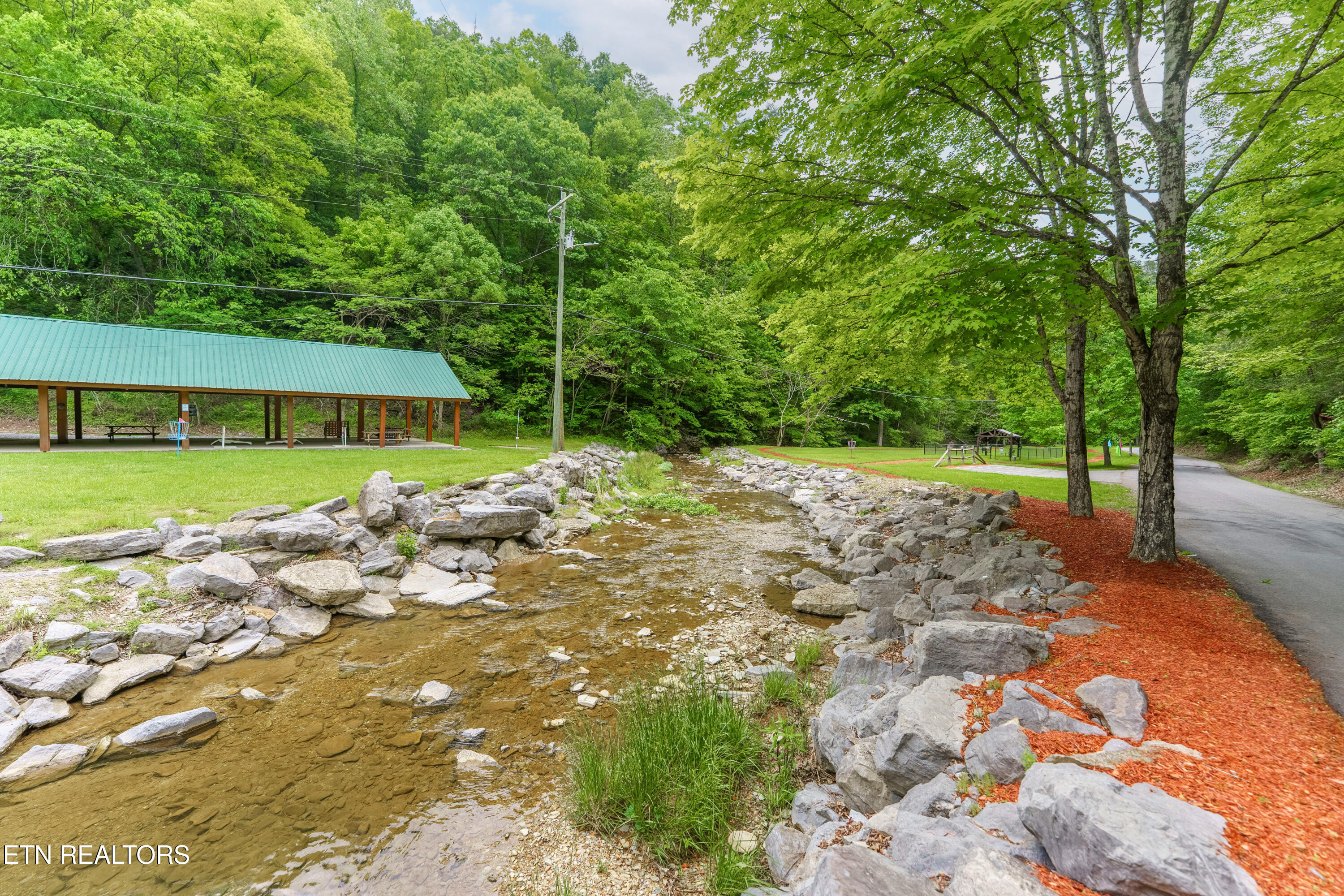 2379 Headrick Lead Sevierville TN 37862