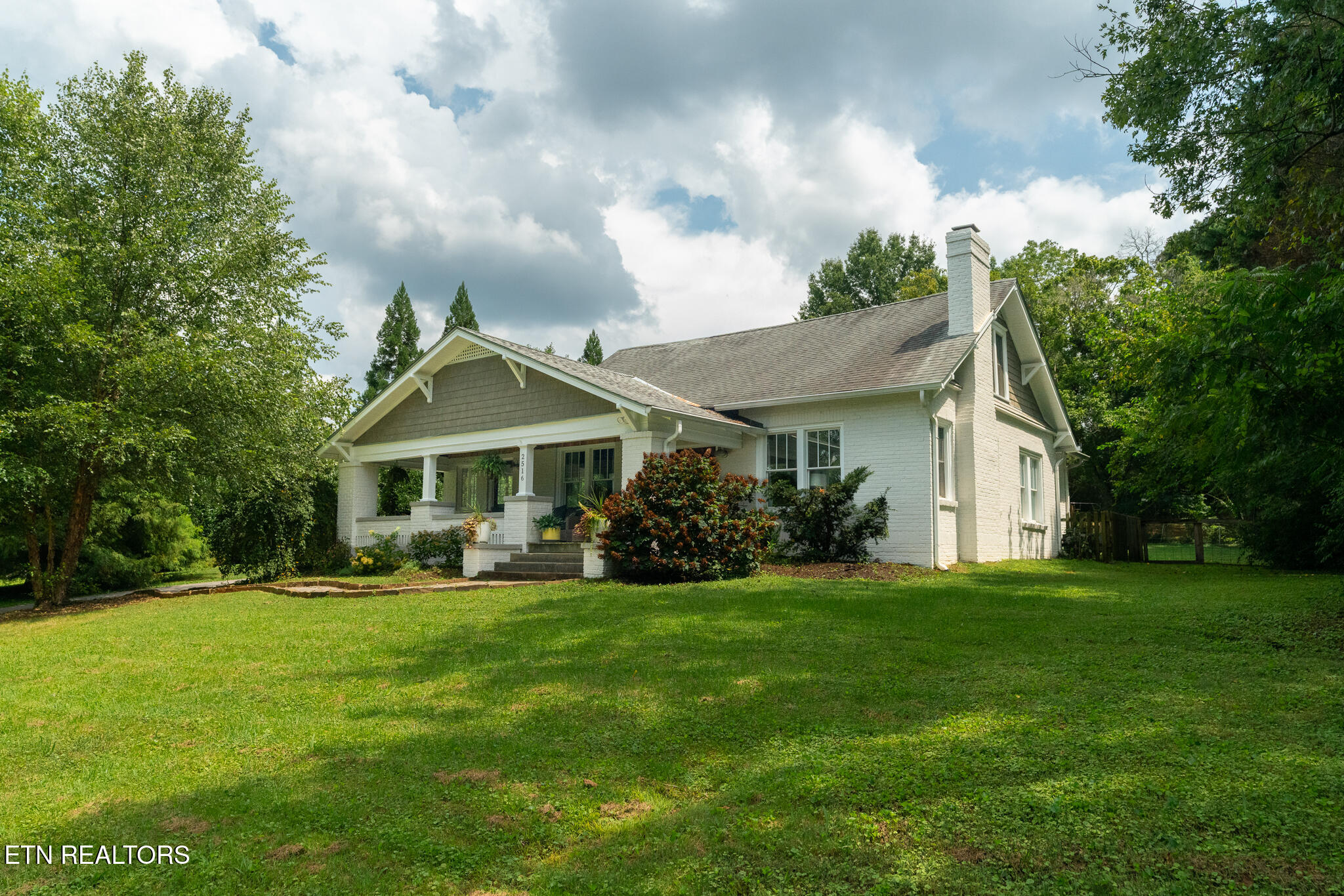 2516 Maple Drive Knoxville TN 37918