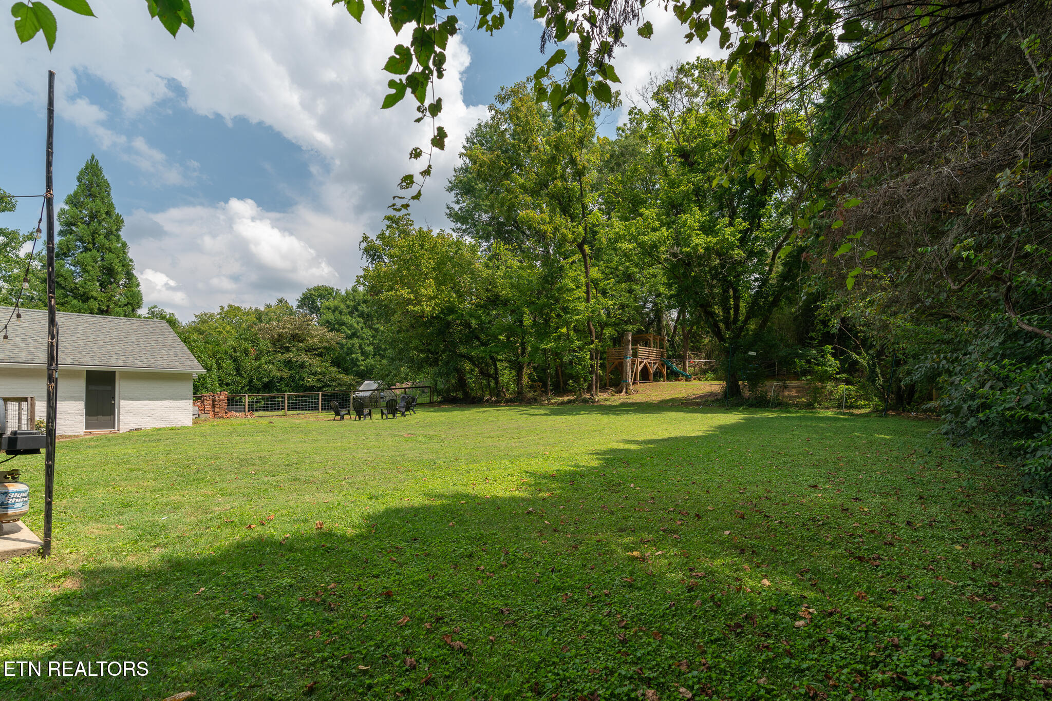 2516 Maple Drive Knoxville TN 37918