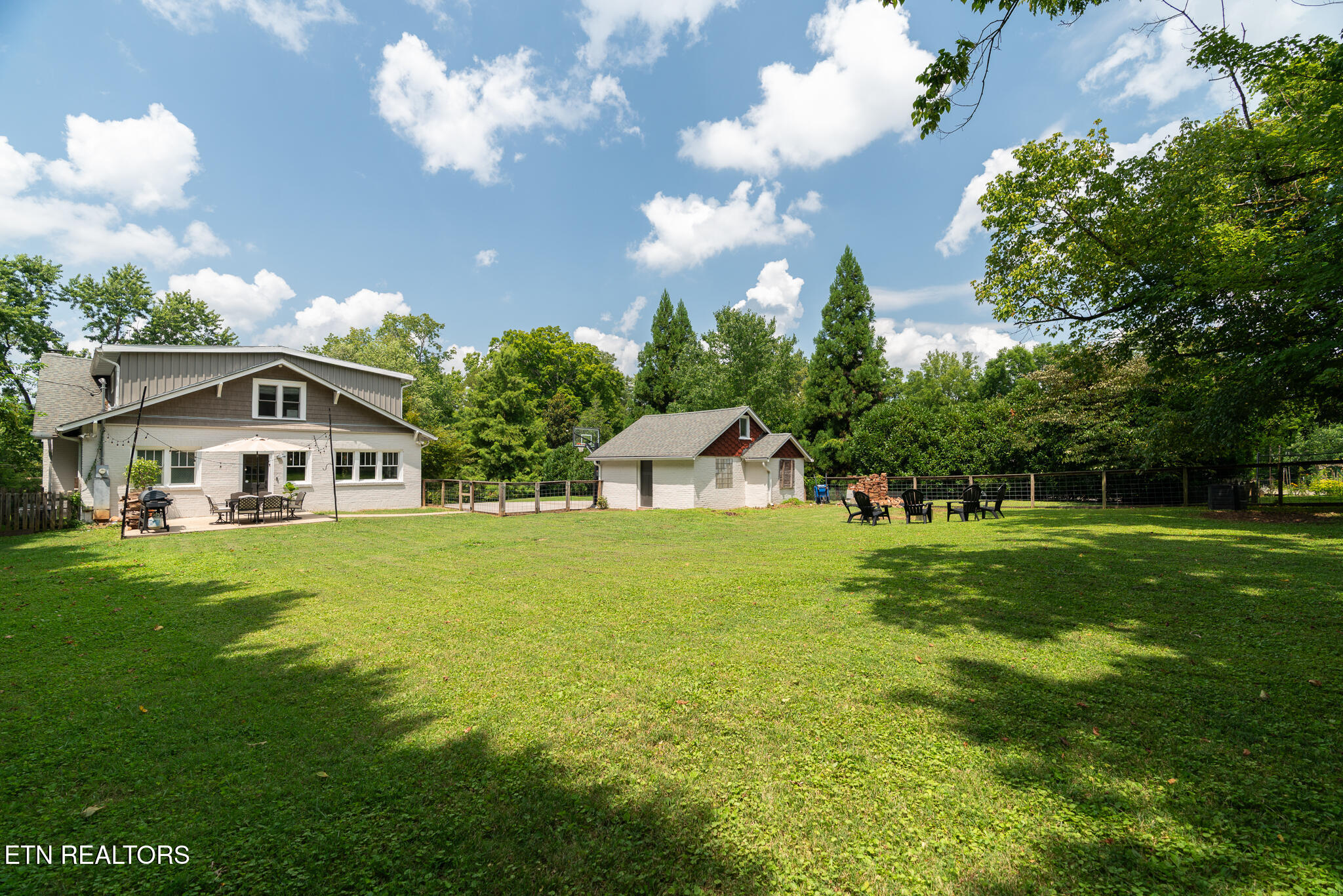 2516 Maple Drive Knoxville TN 37918