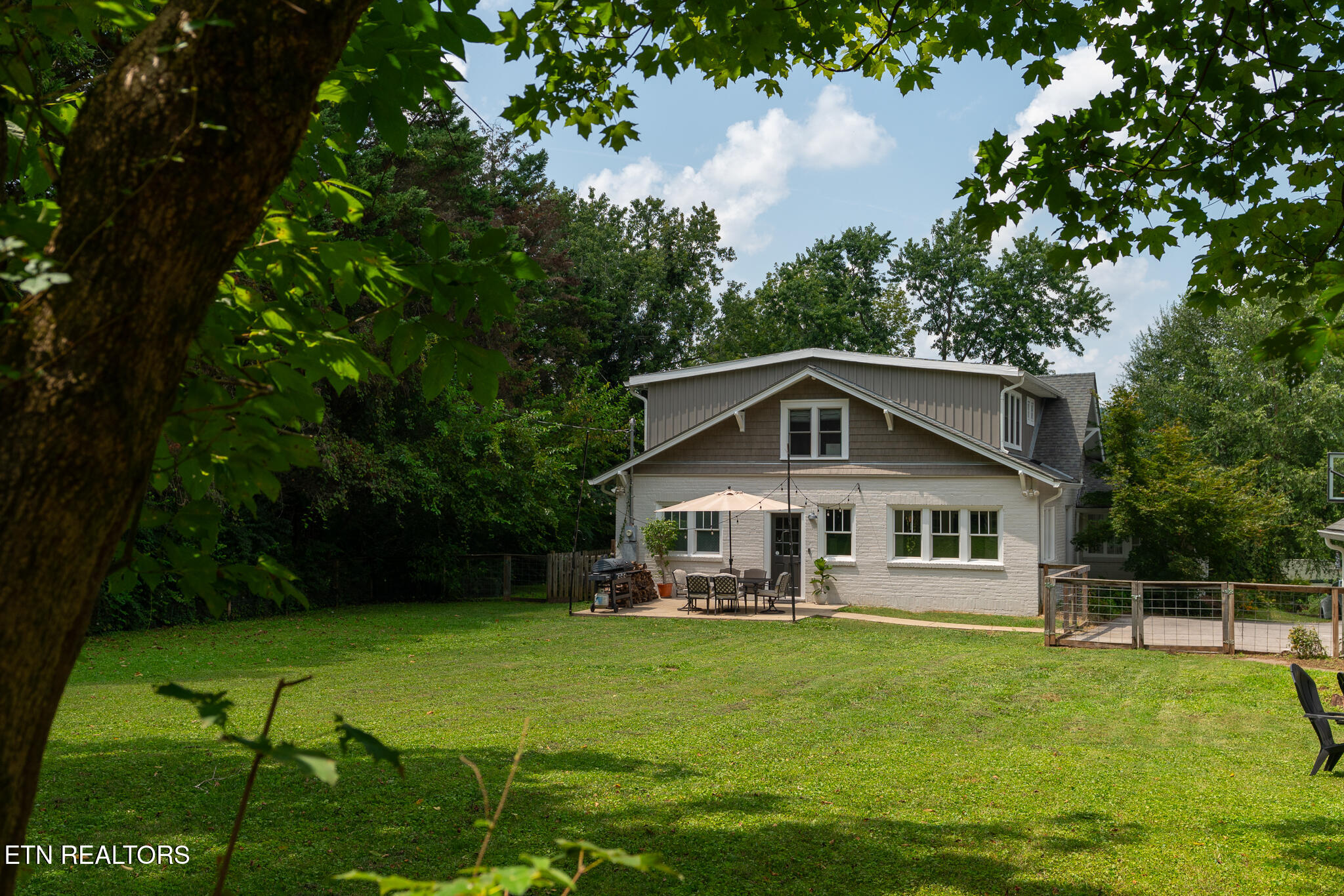 2516 Maple Drive Knoxville TN 37918