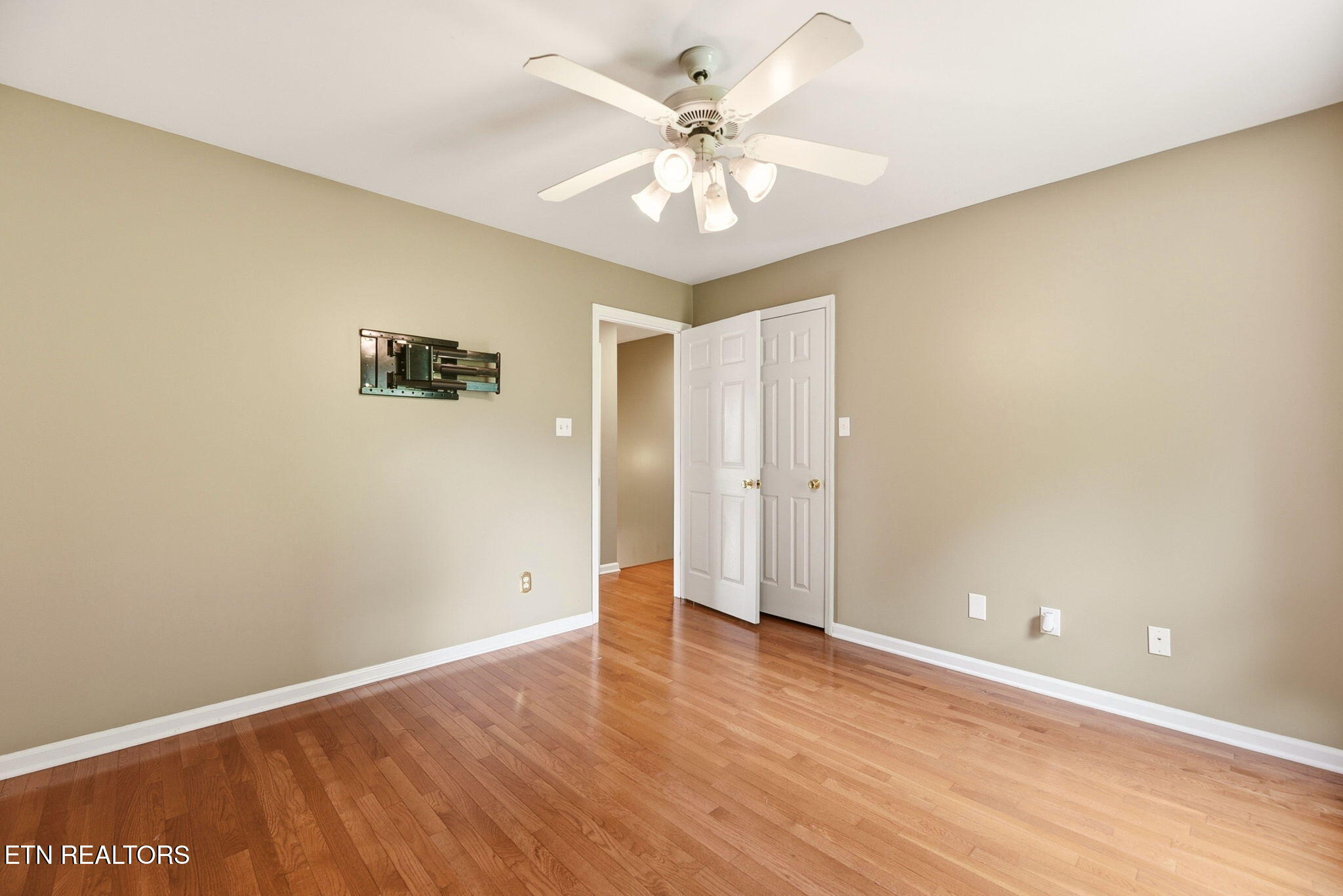 38 Riverside Drive Oak Ridge TN 37830