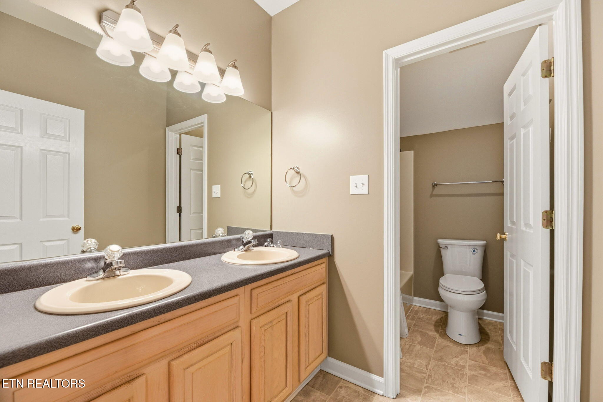 38 Riverside Drive Oak Ridge TN 37830
