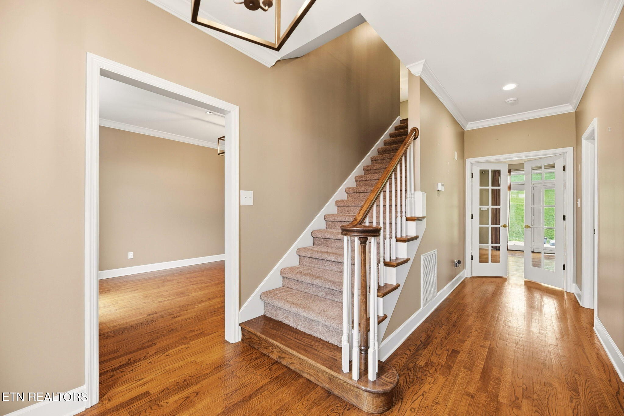 38 Riverside Drive Oak Ridge TN 37830