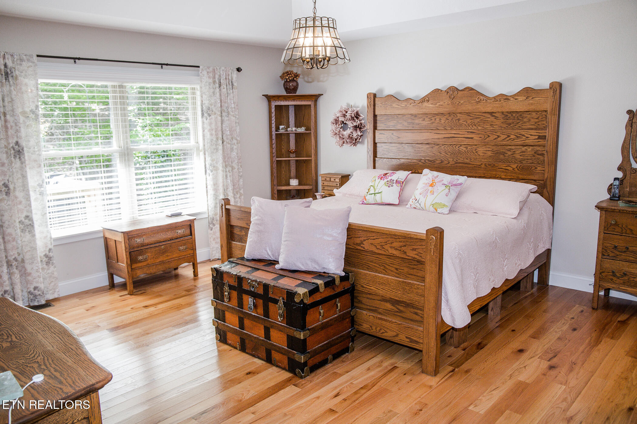 22 Chelteham Lane Crossville TN 38558