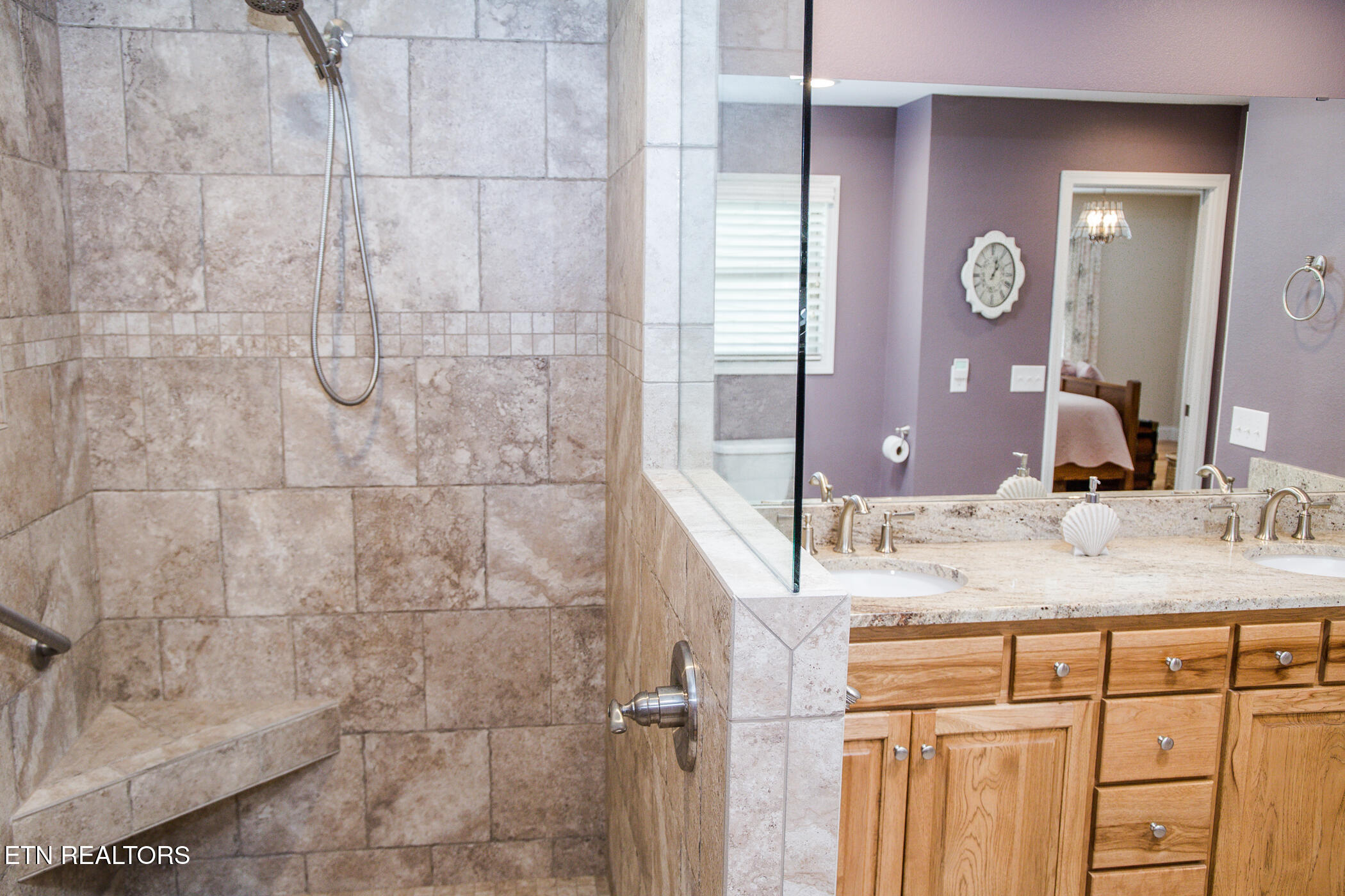 22 Chelteham Lane Crossville TN 38558