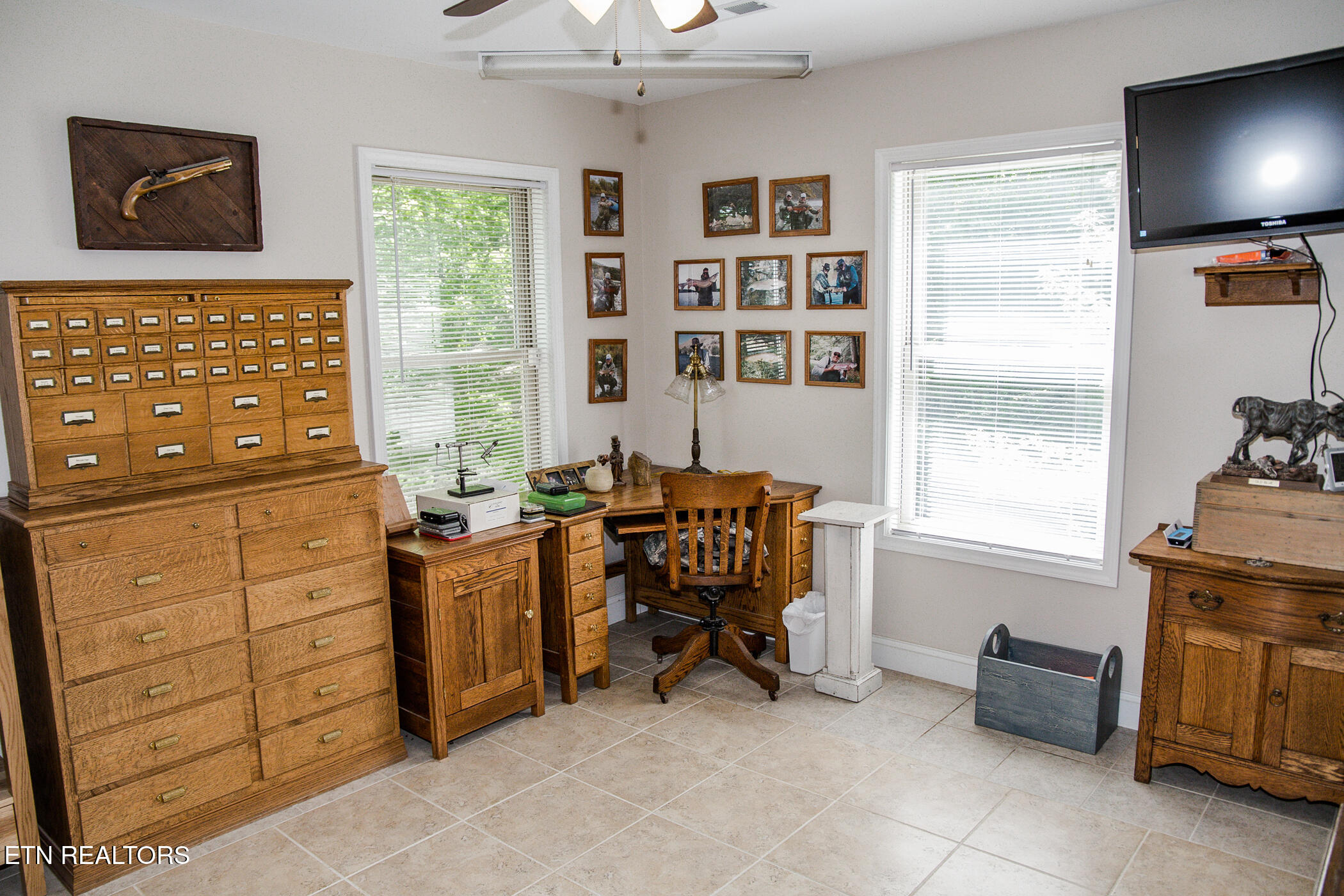 22 Chelteham Lane Crossville TN 38558