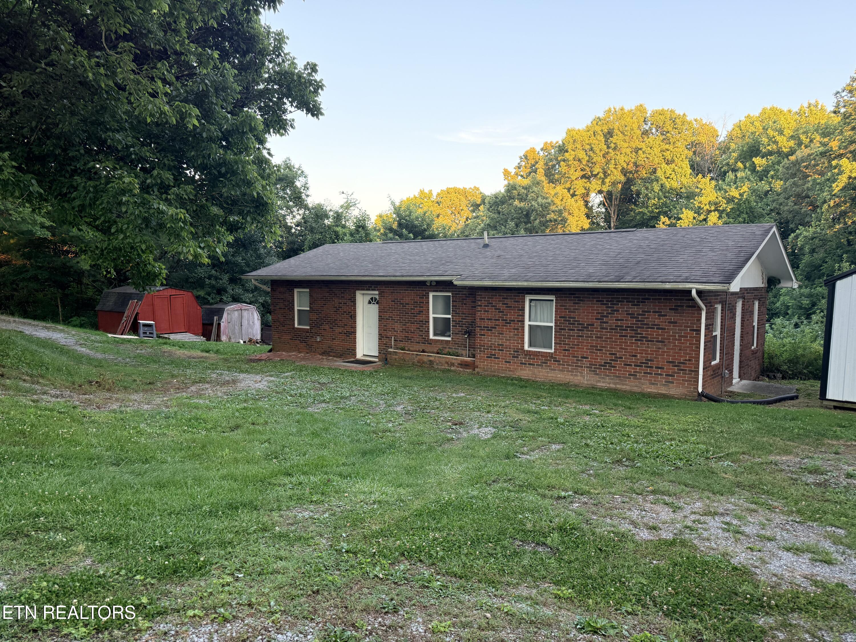 713 Robin Drive New Tazewell TN 37825