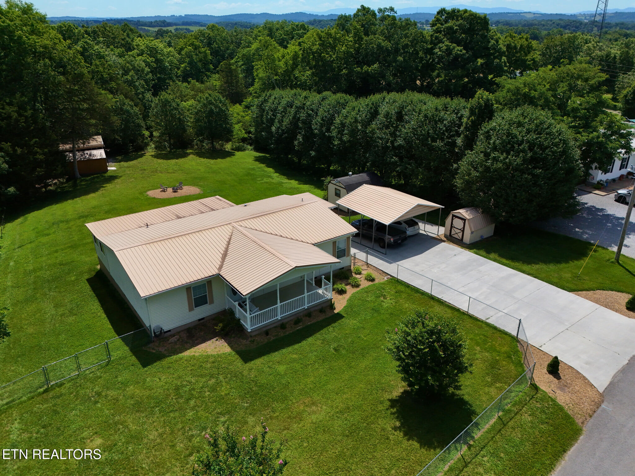 950 Mohawk Ridge Road Bulls Gap TN 37711
