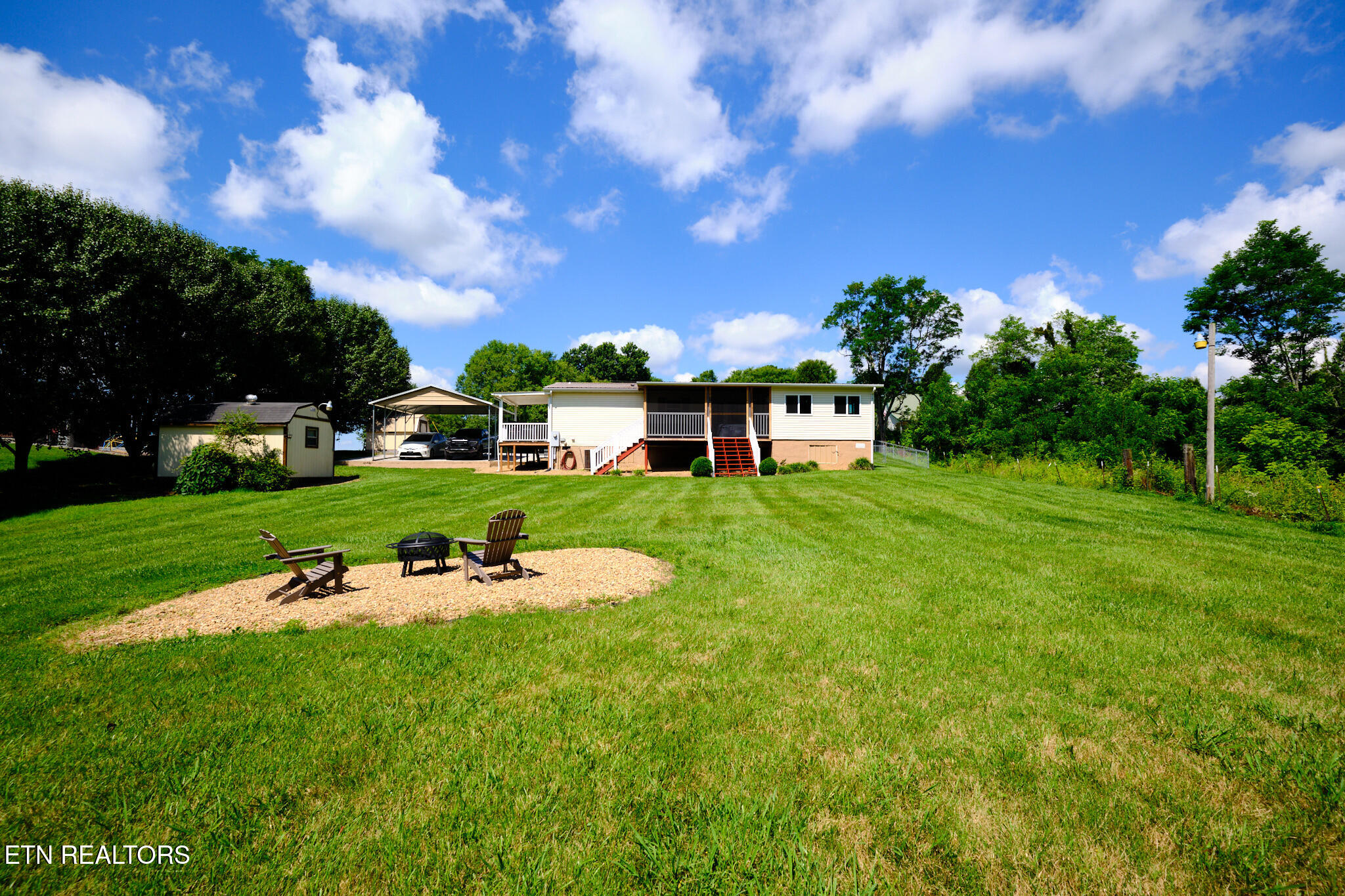950 Mohawk Ridge Road Bulls Gap TN 37711