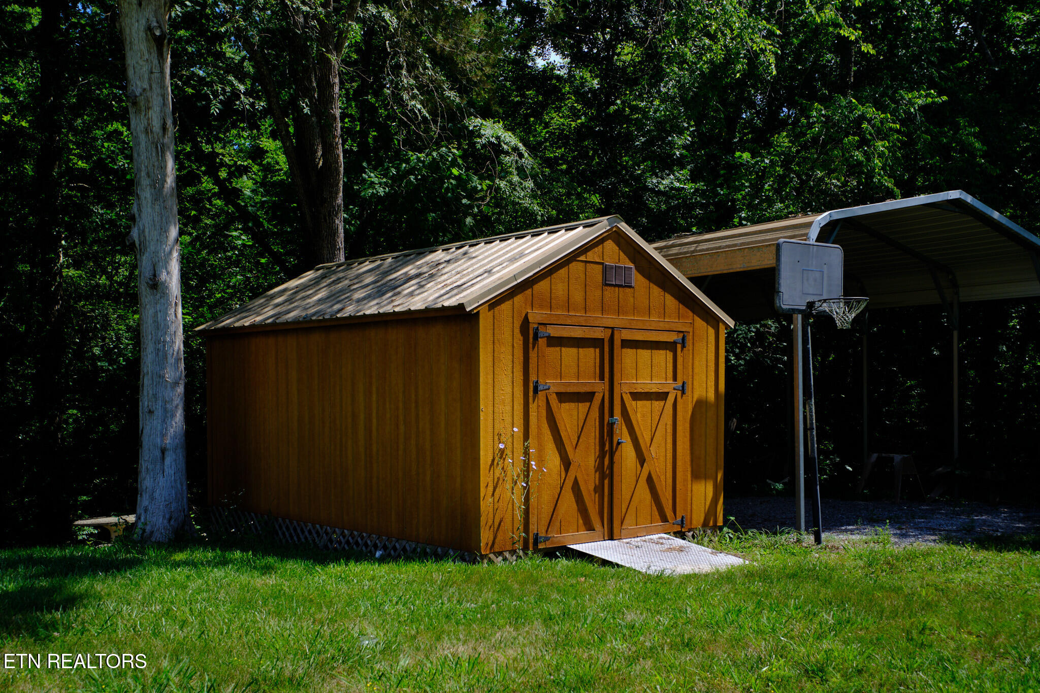 950 Mohawk Ridge Road Bulls Gap TN 37711