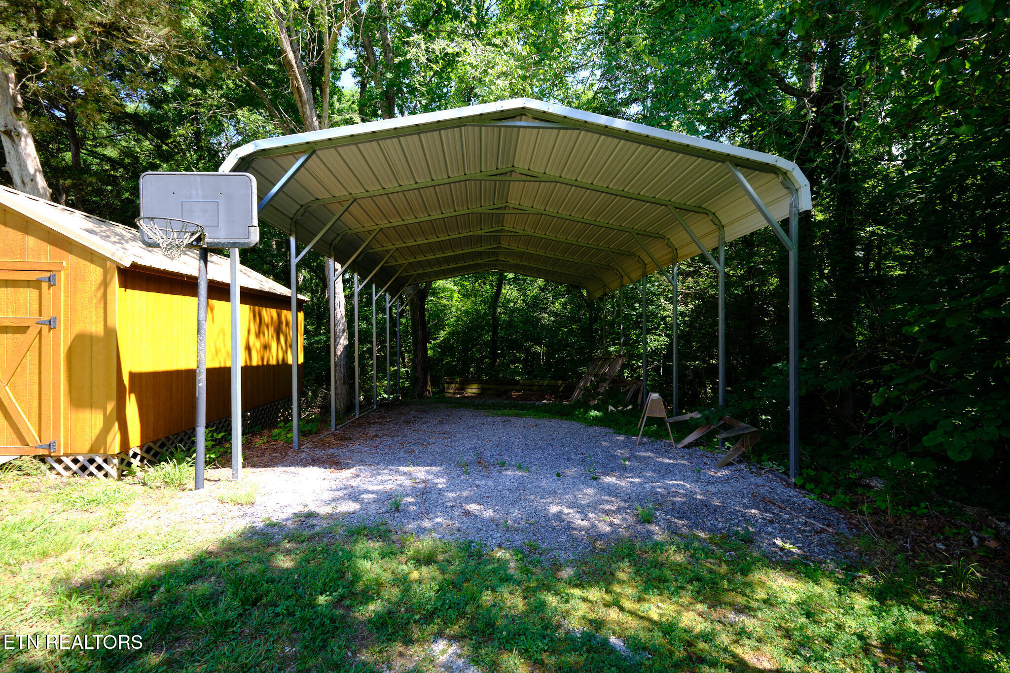 950 Mohawk Ridge Road Bulls Gap TN 37711