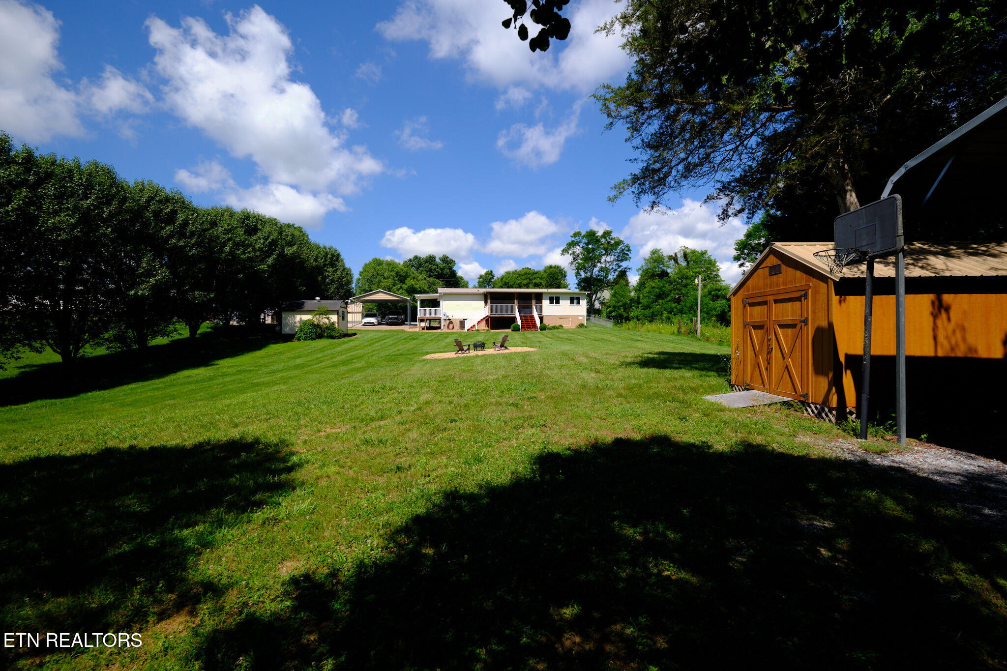 950 Mohawk Ridge Road Bulls Gap TN 37711
