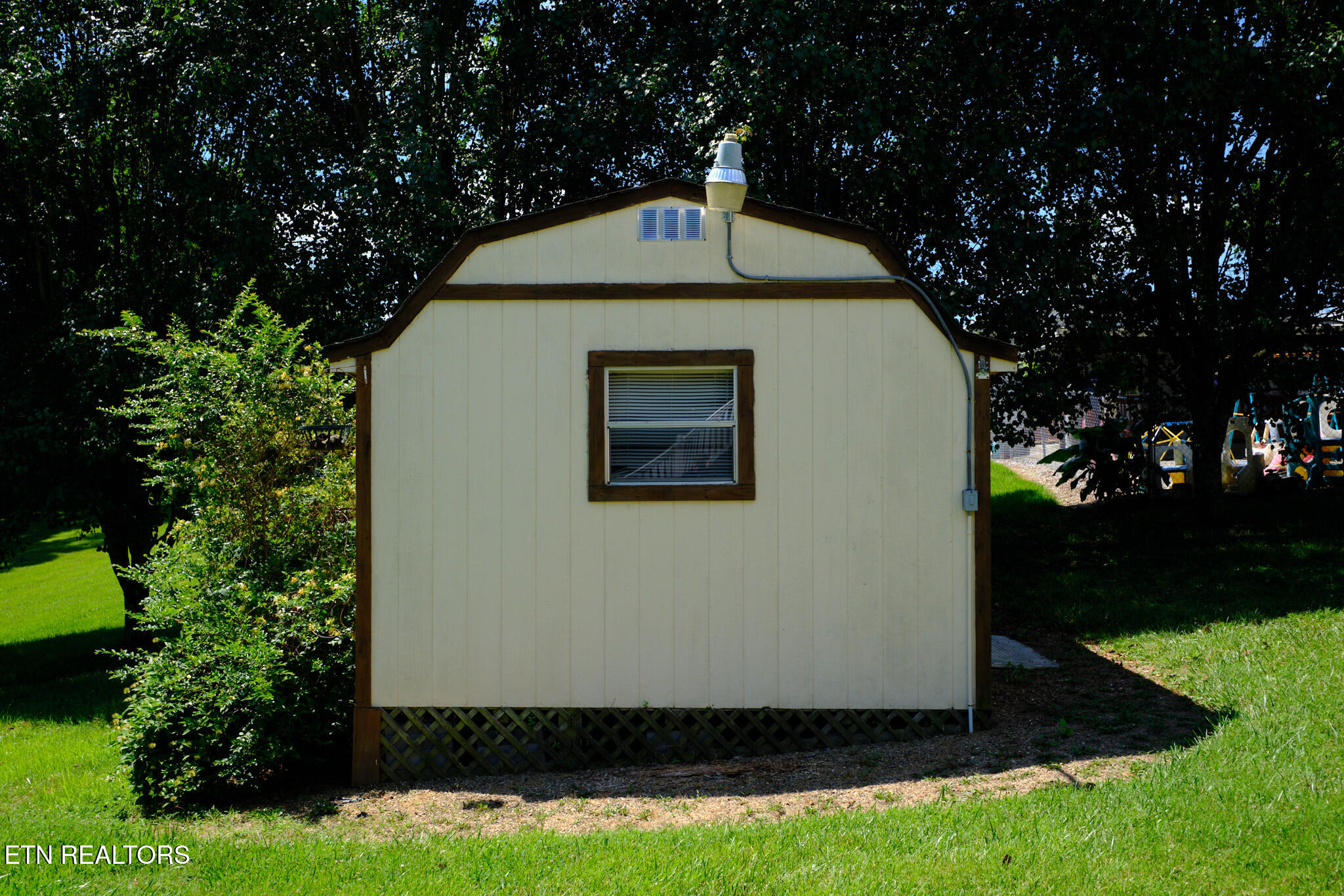 950 Mohawk Ridge Road Bulls Gap TN 37711