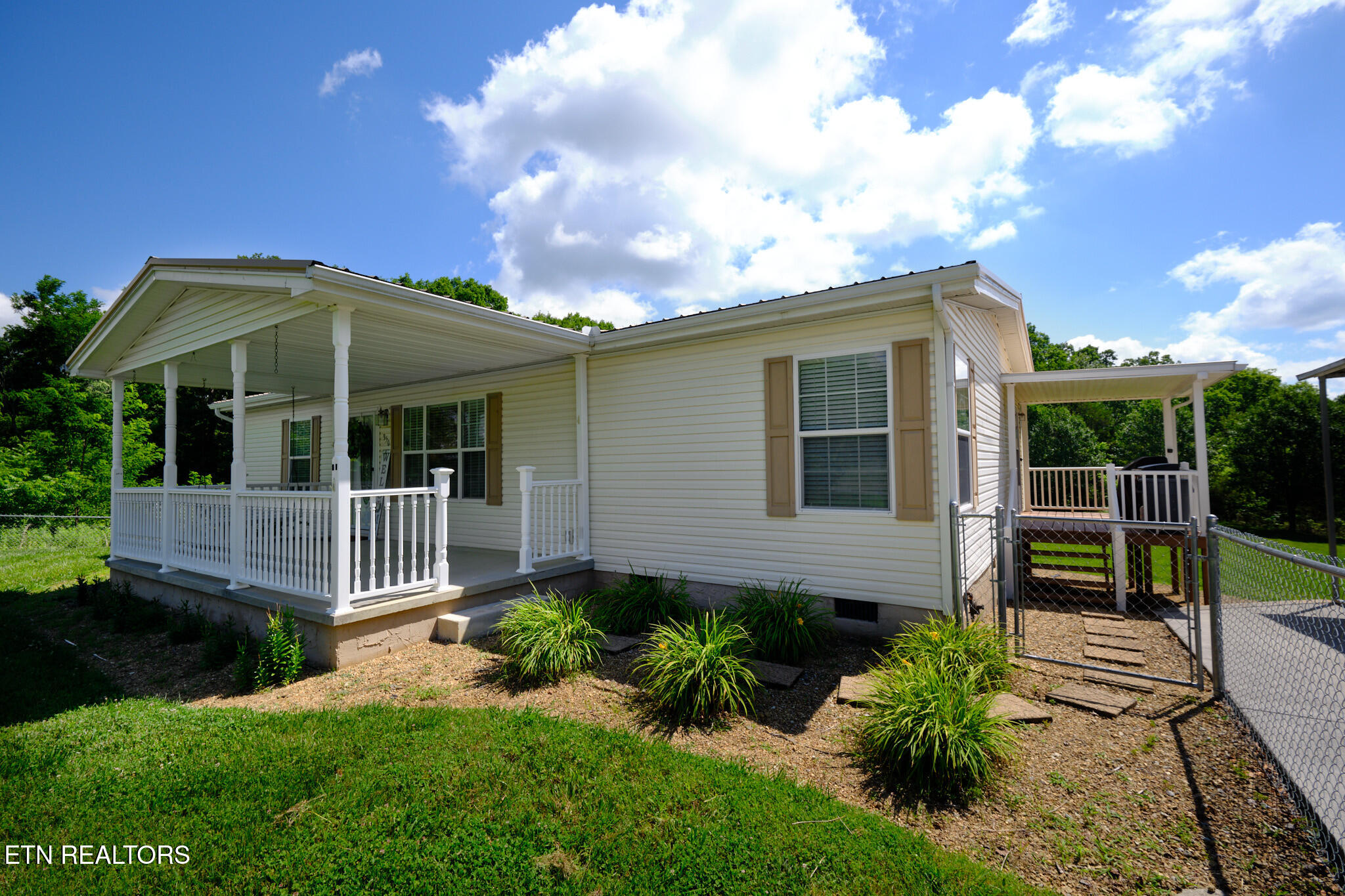 950 Mohawk Ridge Road Bulls Gap TN 37711
