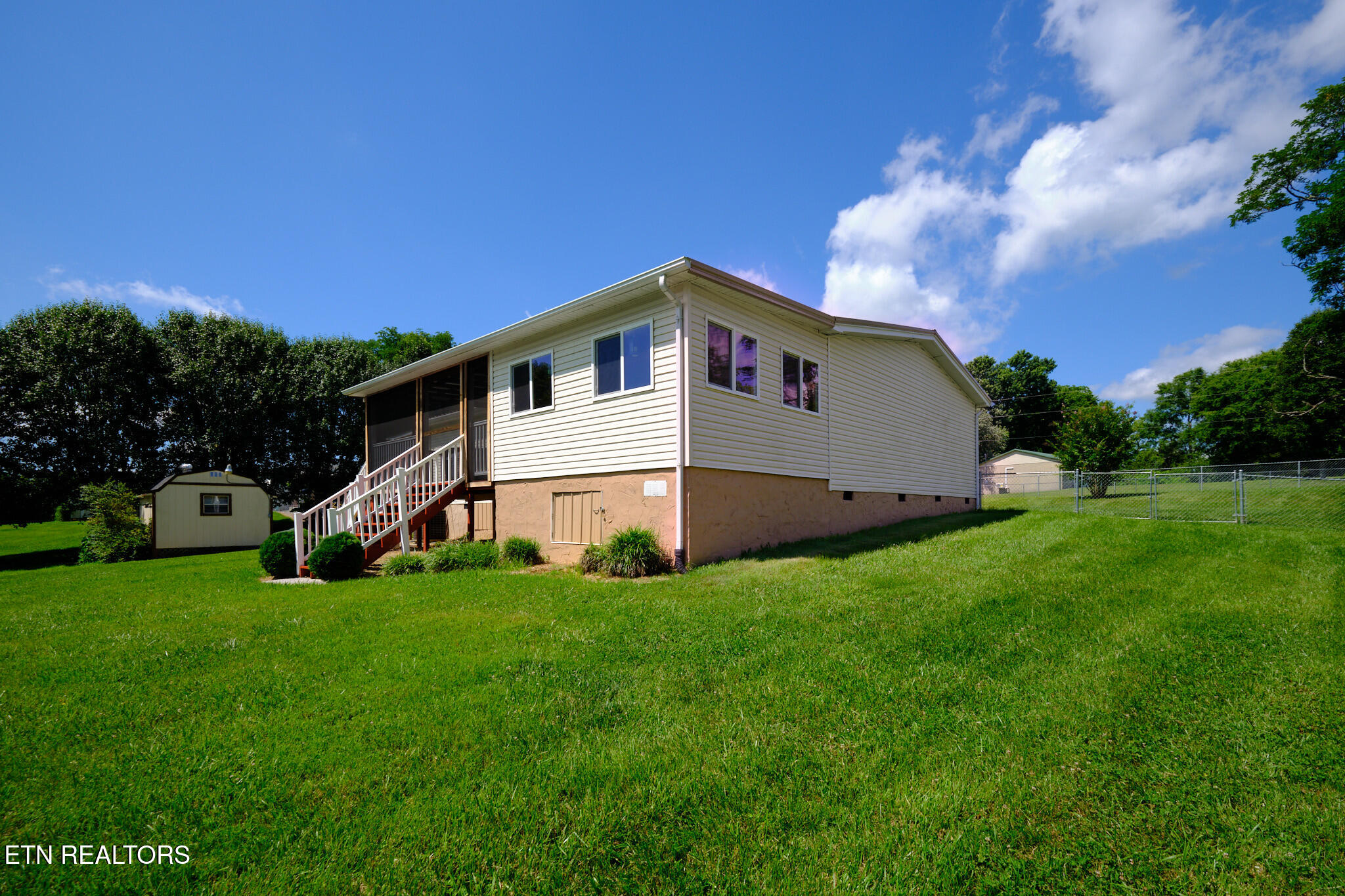 950 Mohawk Ridge Road Bulls Gap TN 37711