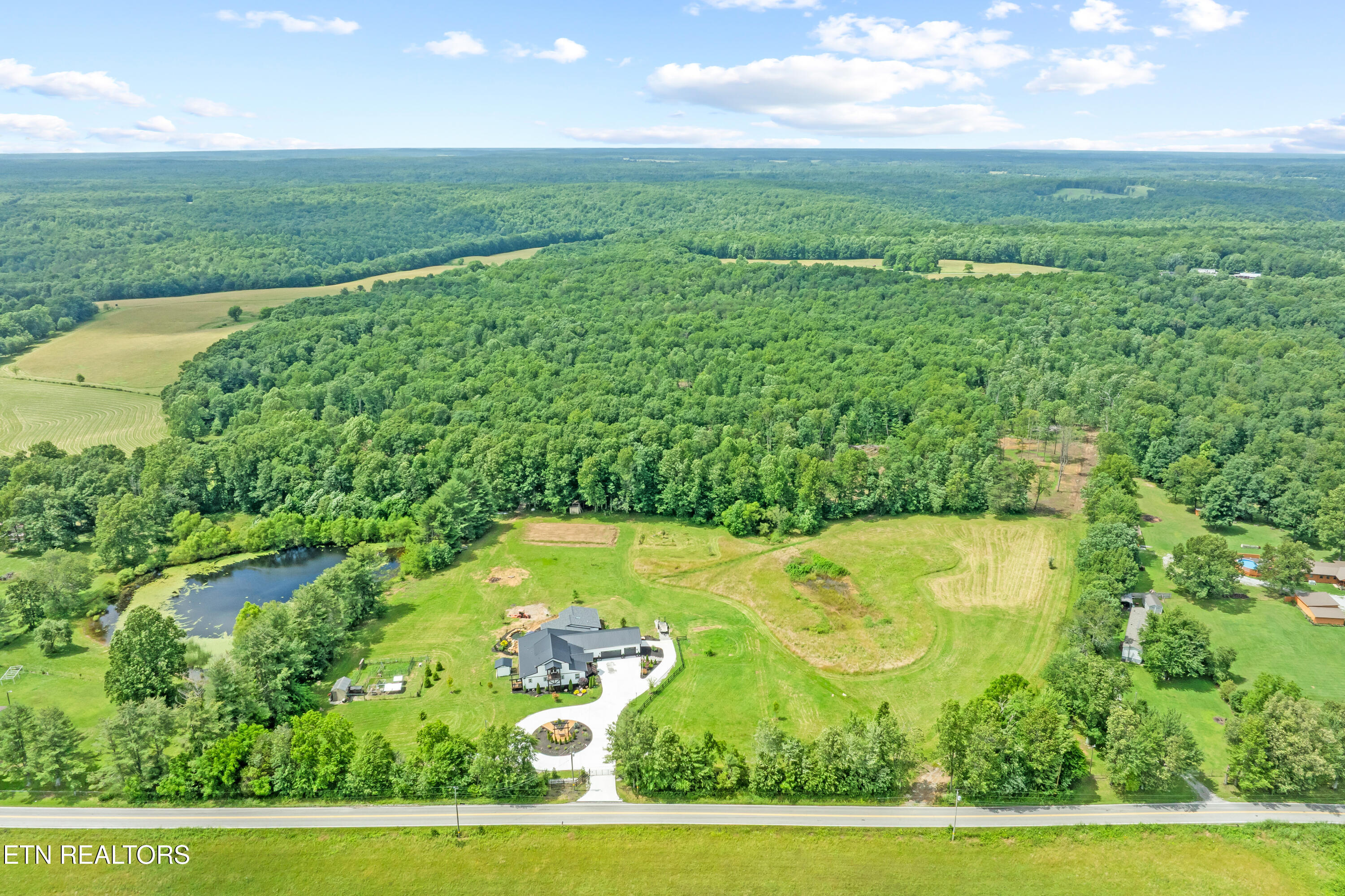 3358 Plateau Road Crossville TN 38571